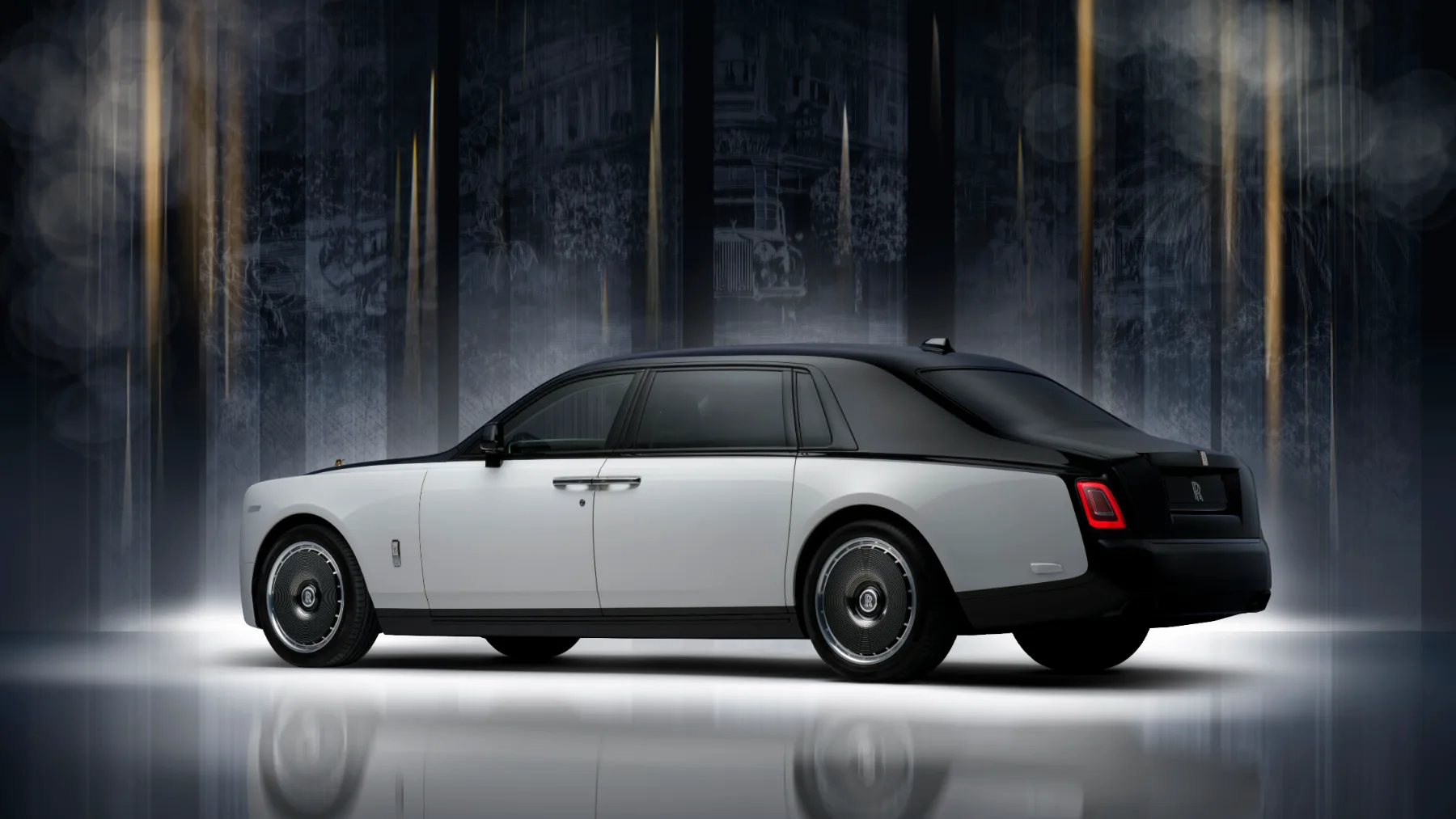 Rolls-Royce Phantom Centenary Private Collection – Stoletje, prelito v zlato, šivano s sanjami