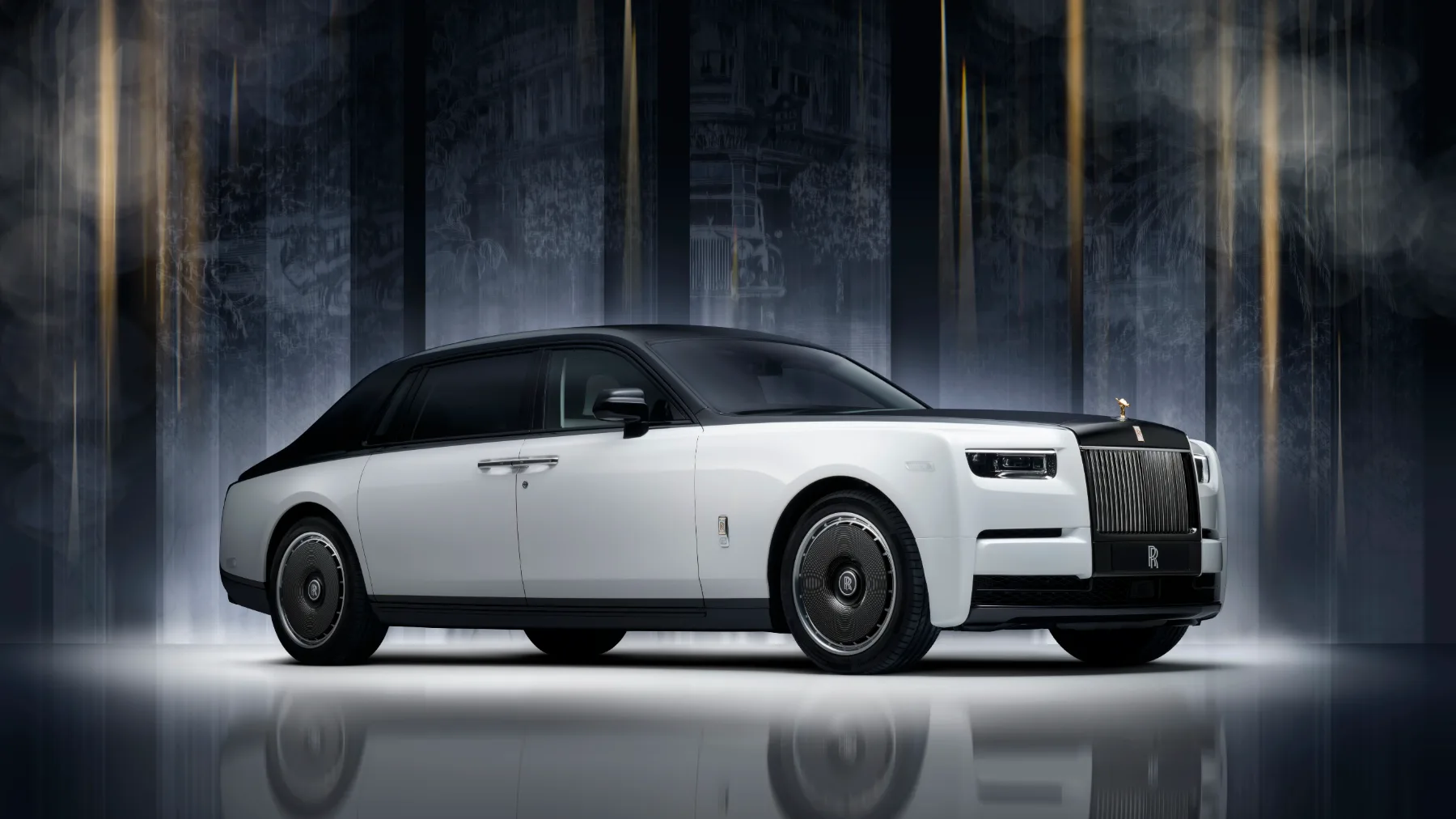 Rolls-Royce Phantom Centenary Private Collection – Stoletje, prelito v zlato, šivano s sanjami