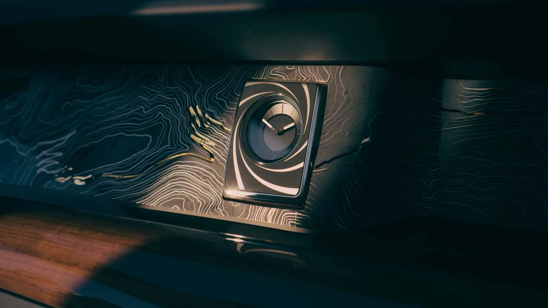Rolls-Royce Phantom Goldfinger – Poklon zati eri Jamesa Bonda