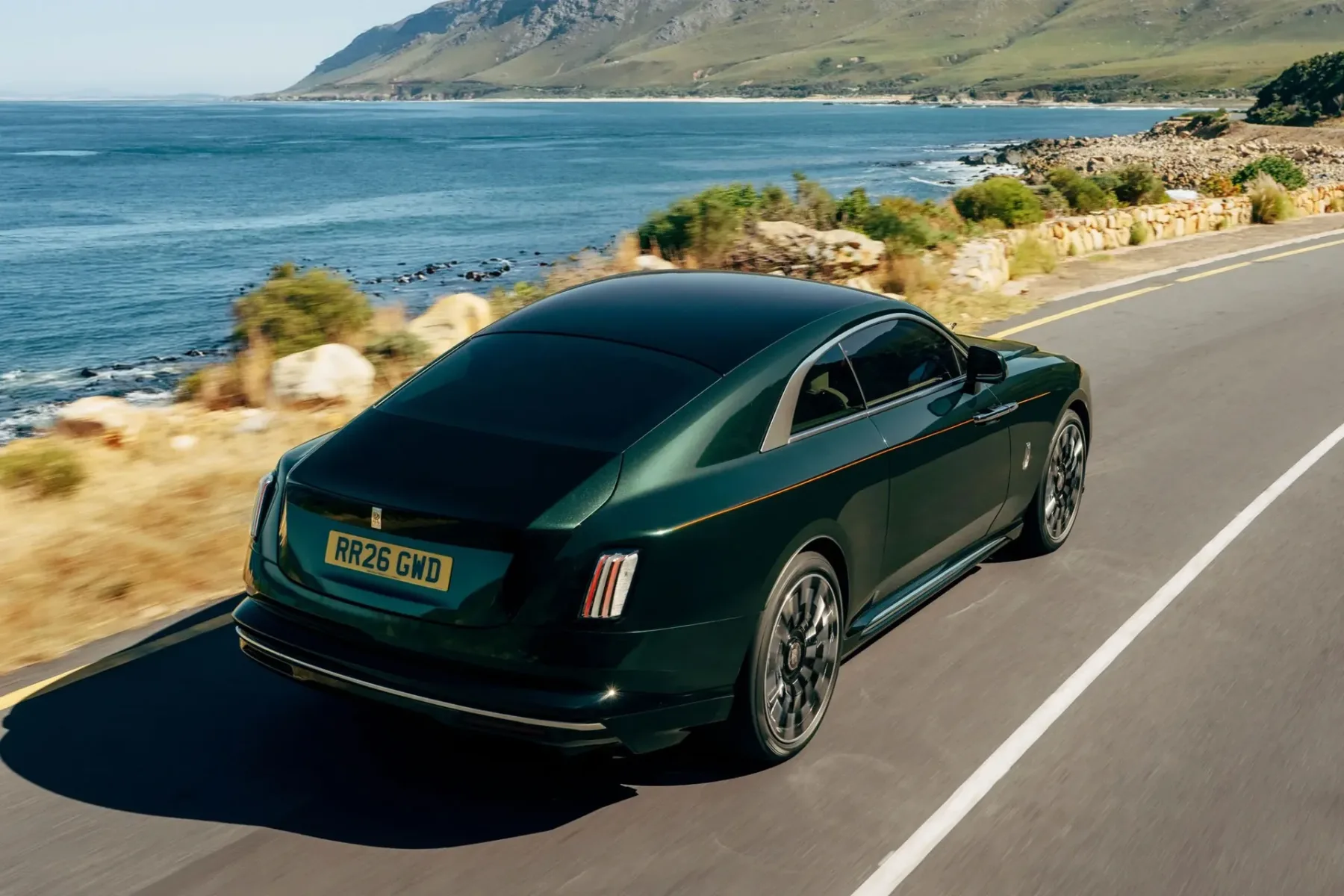Rolls-Royce Spectre Series II: najmočnejši Rolls doslej je tih kot duh