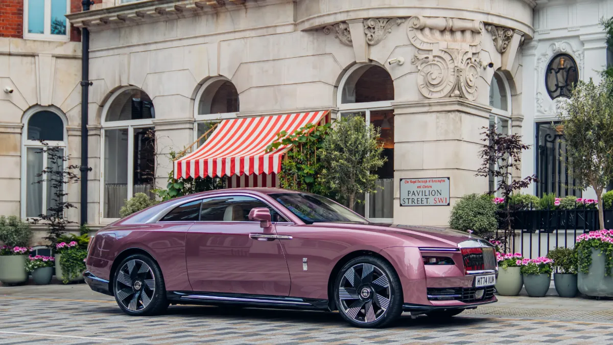 Rolls-Royce Spectre Velvet Orchid