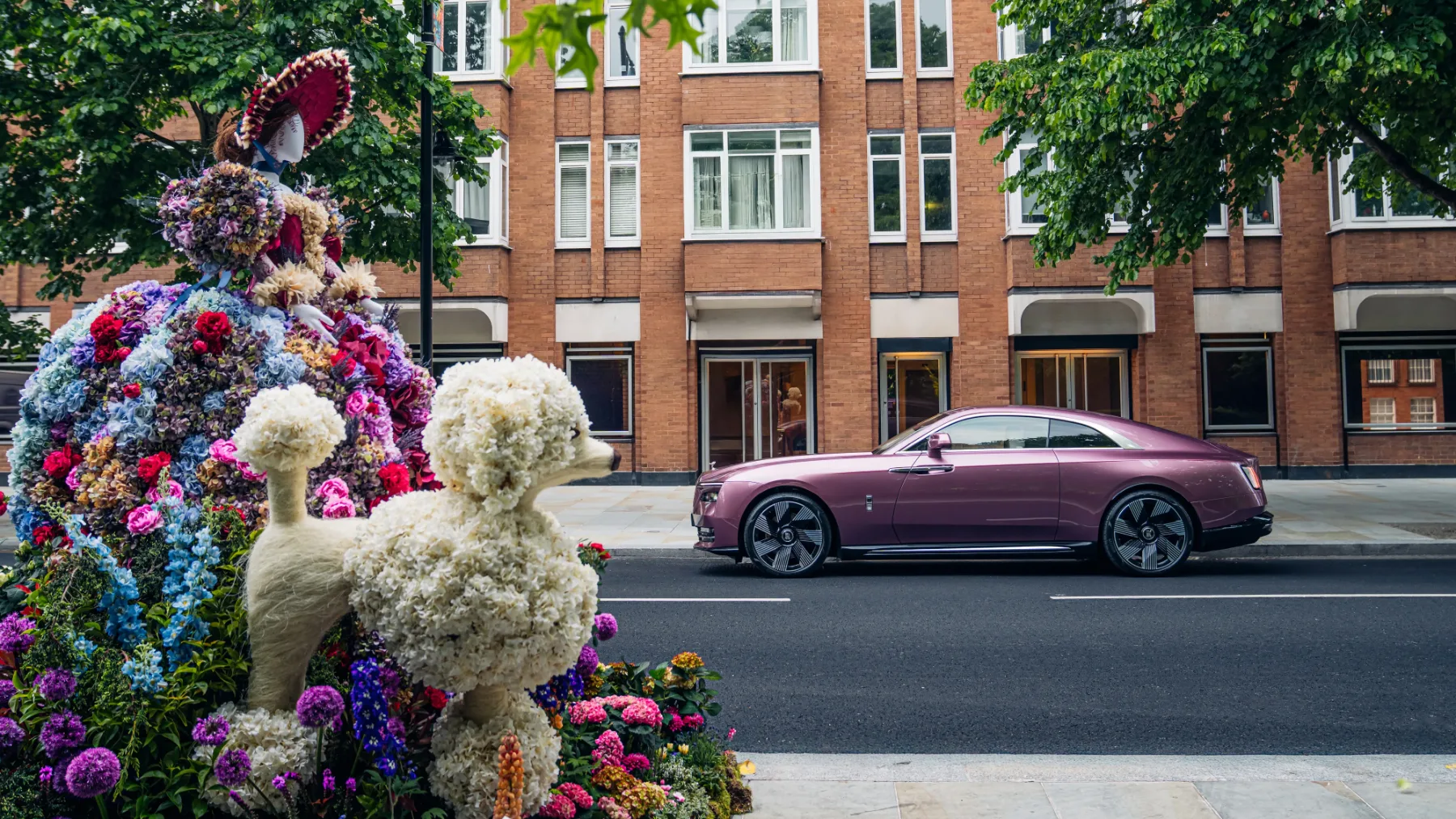 Rolls-Royce Spectre Velvet Orchid – Električna orhideja, ki diši po prestižu