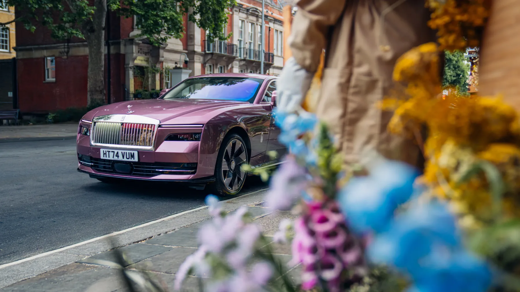 Rolls-Royce Spectre Velvet Orchid – Električna orhideja, ki diši po prestižu