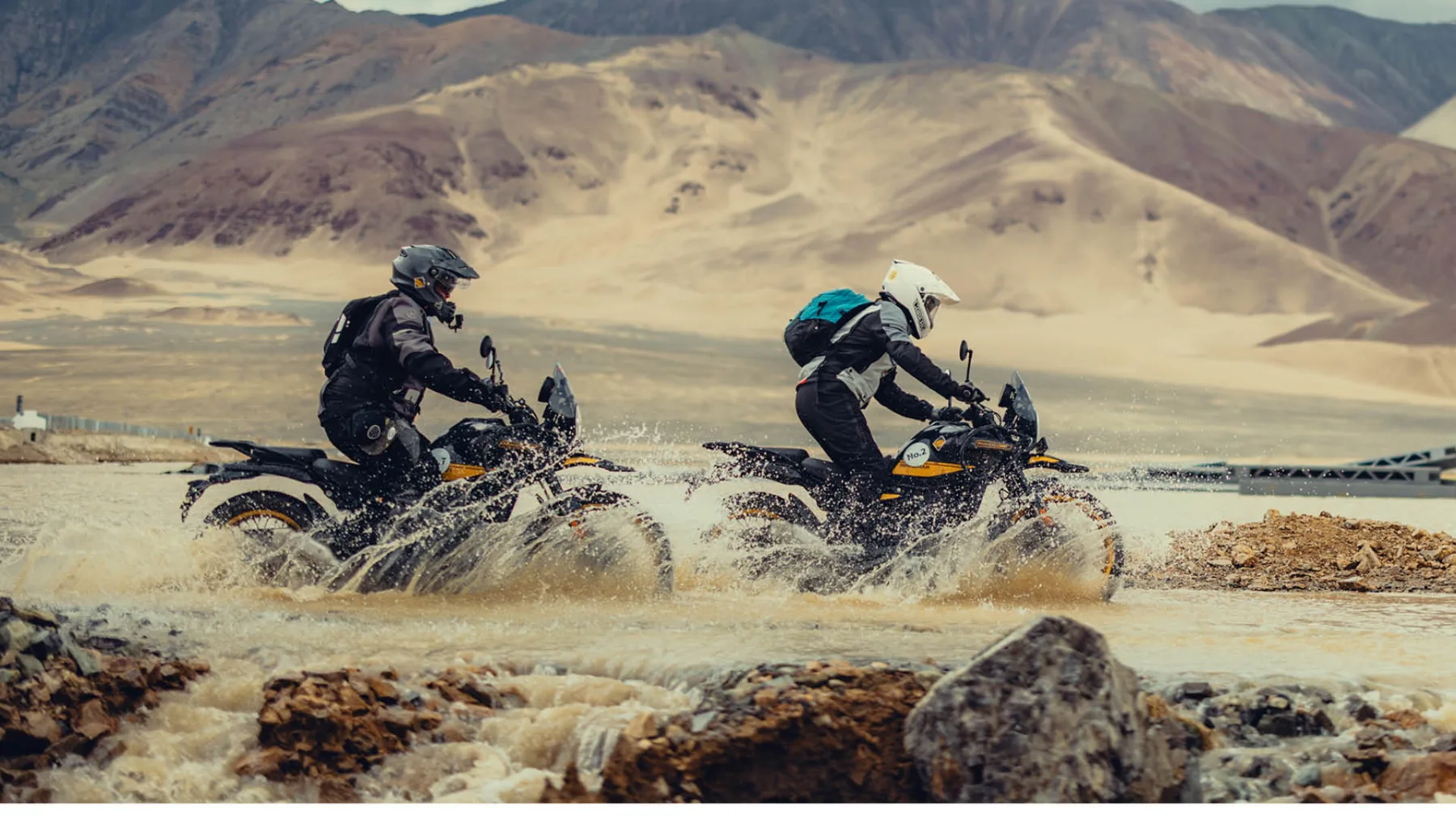 Royal Enfield Himalayan 450: švicarski nož med motorji za vsak dan in vsako pot