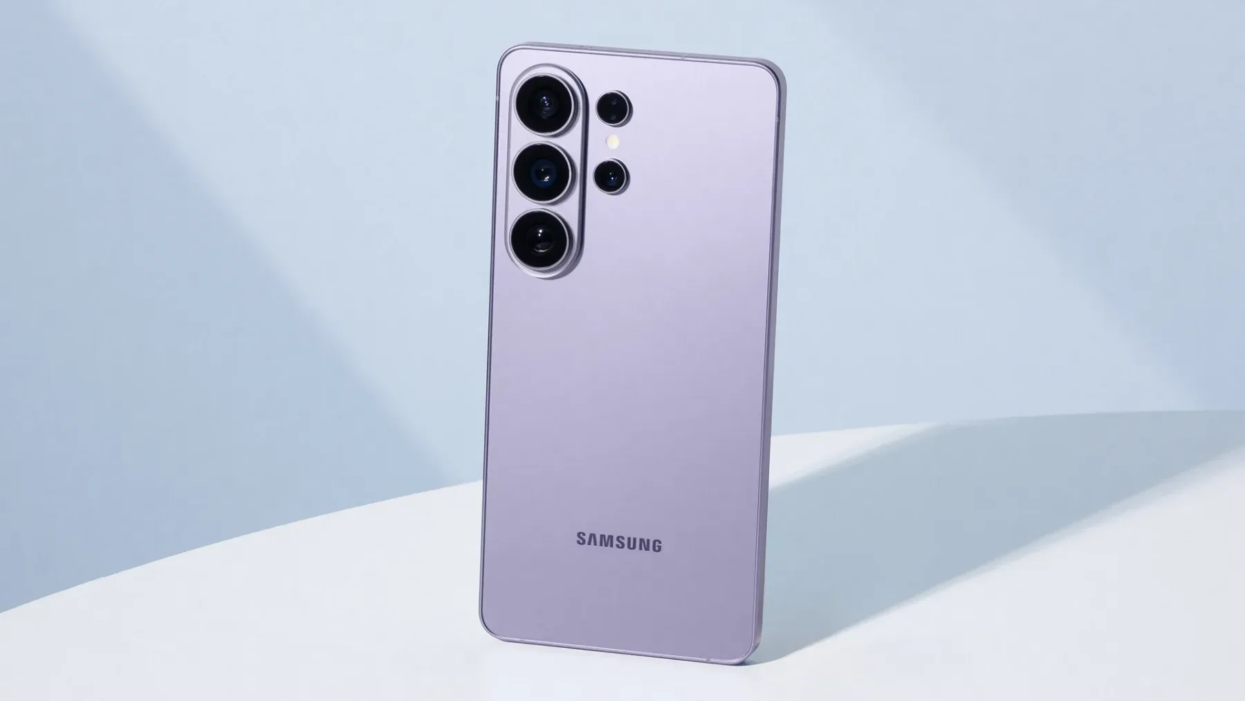 Samsung Galaxy S26 Ultra: Android kralj, ki ve, kdaj mora skriti vaš zaslon