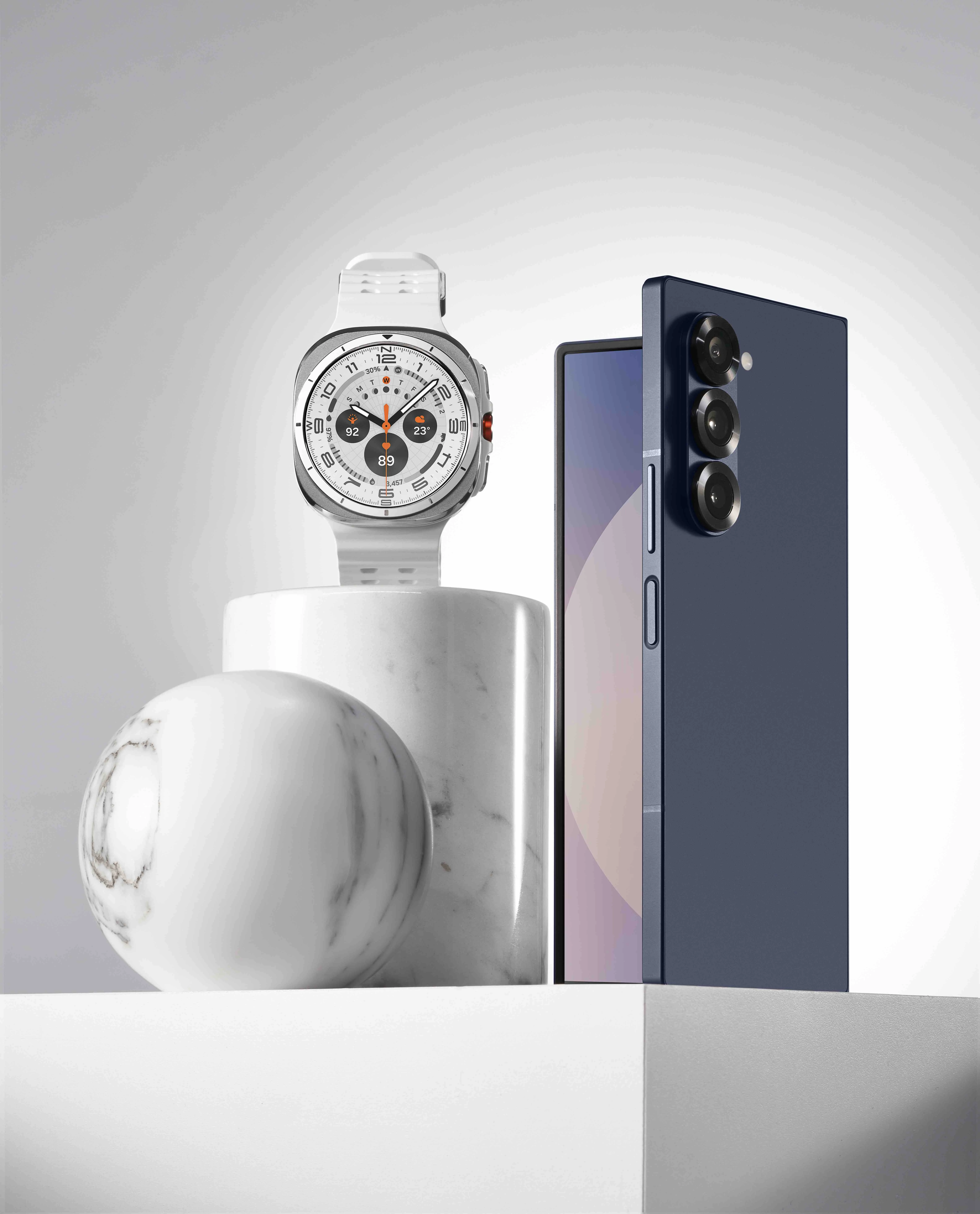Samsung Galaxy Z Fold6: evolucija najboljšega telefona za managerje