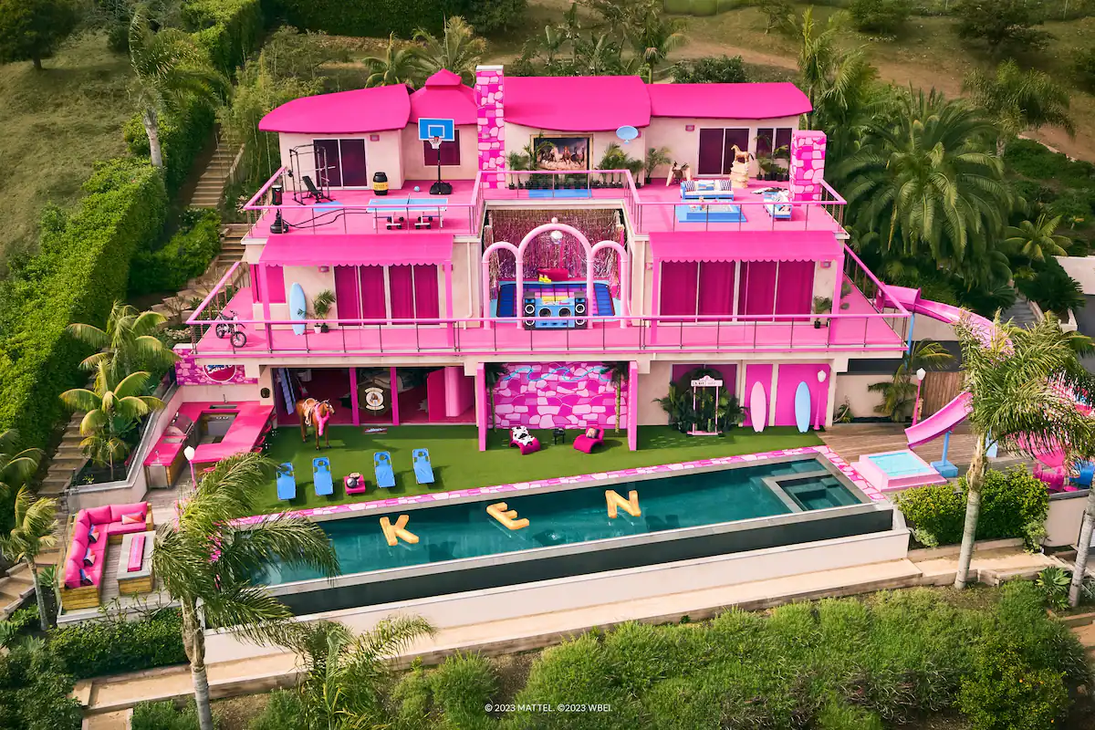 Sanjska Barbie hiša v Malibuju: preživite poletje v rožnatem