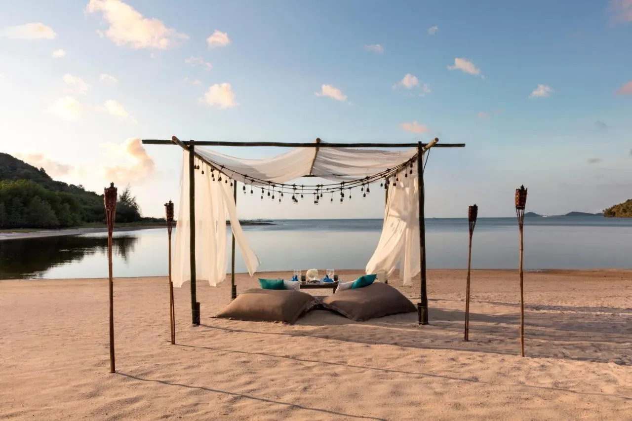 Sanjske počitnice na Koh Samui: Razkošje in zasebnost v Avani Plus Samui Resortu