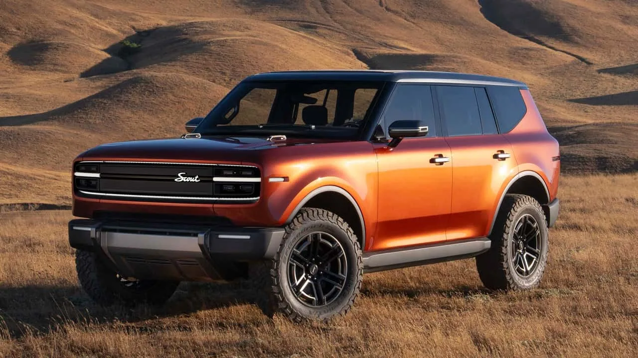 Scout 2025 se vrača: električni terenski vozili – Scout Traveler SUV in Scout Terra Pickup, bosta osvojili divjino z nostalgijo