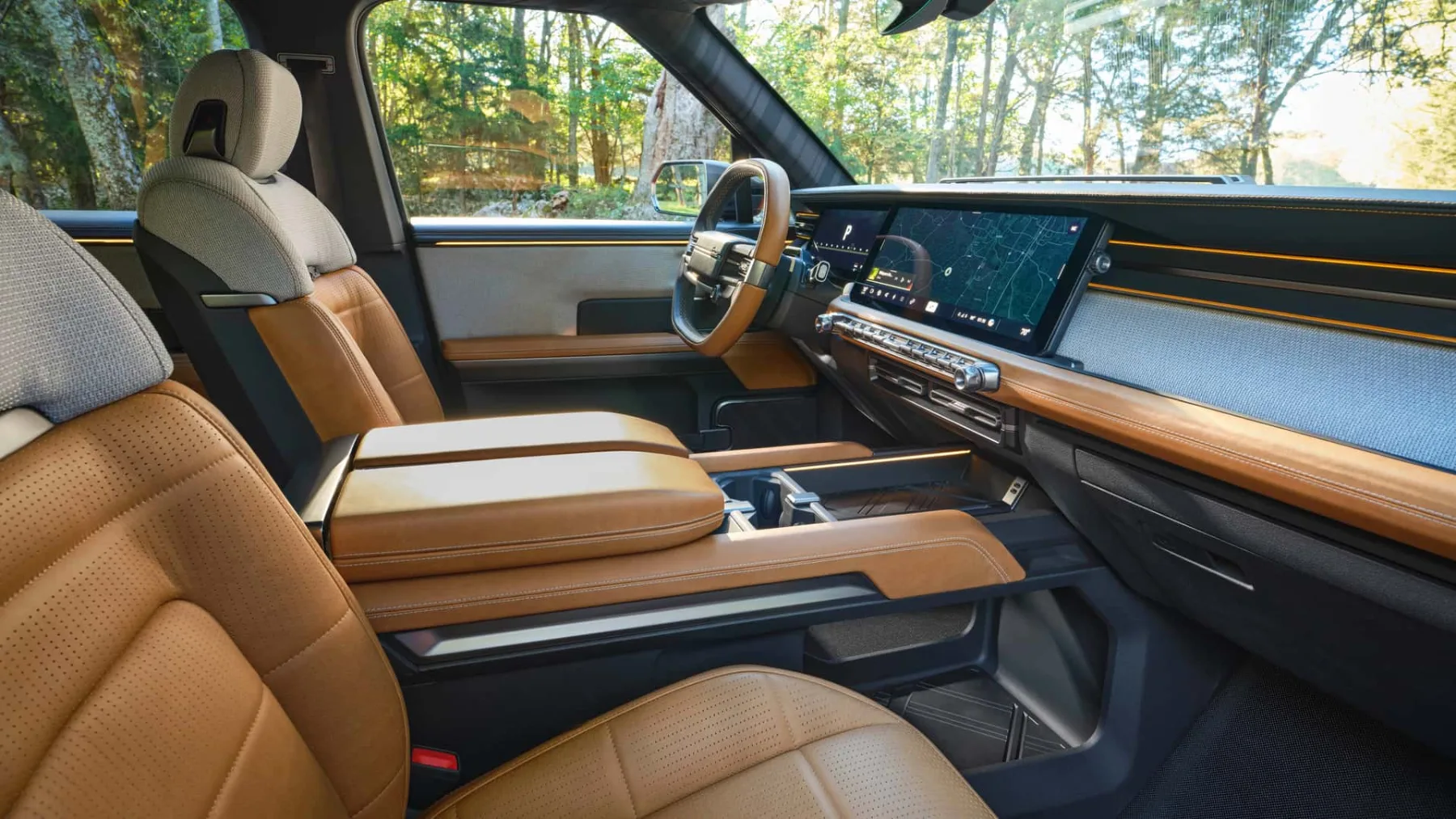 Scout 2025 se vrača: električni terenski vozili – Scout Traveler SUV in Scout Terra Pickup, bosta osvojili divjino z nostalgijo