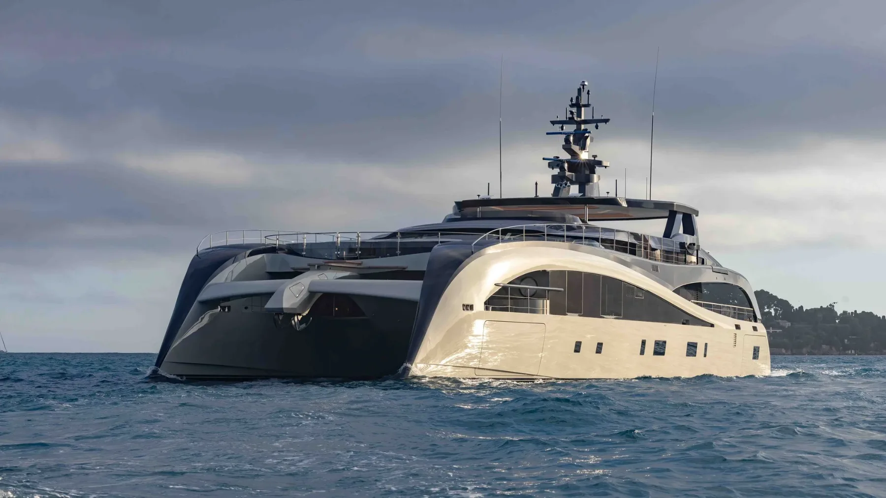 Seawolf X: Prelomna hibridno-električna katamaranska jahta