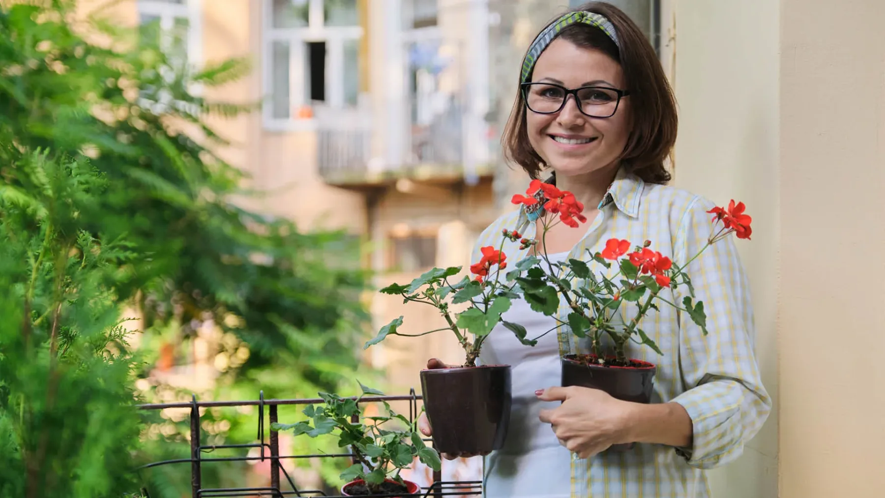 Selitev rastlin z balkona: kdaj je pravi trenutek, da rastline v jeseni prestavite v notranjost doma?