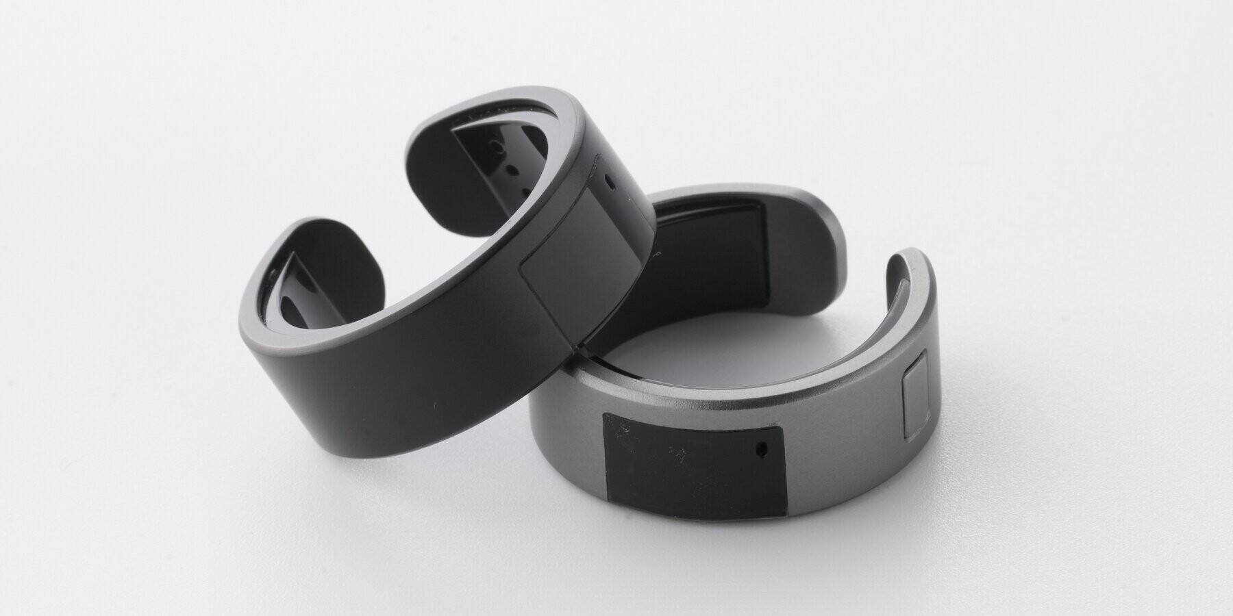 Šepetanje umetni intelignci: WIZPR RING – pametni prstan za komunikacijo z AI