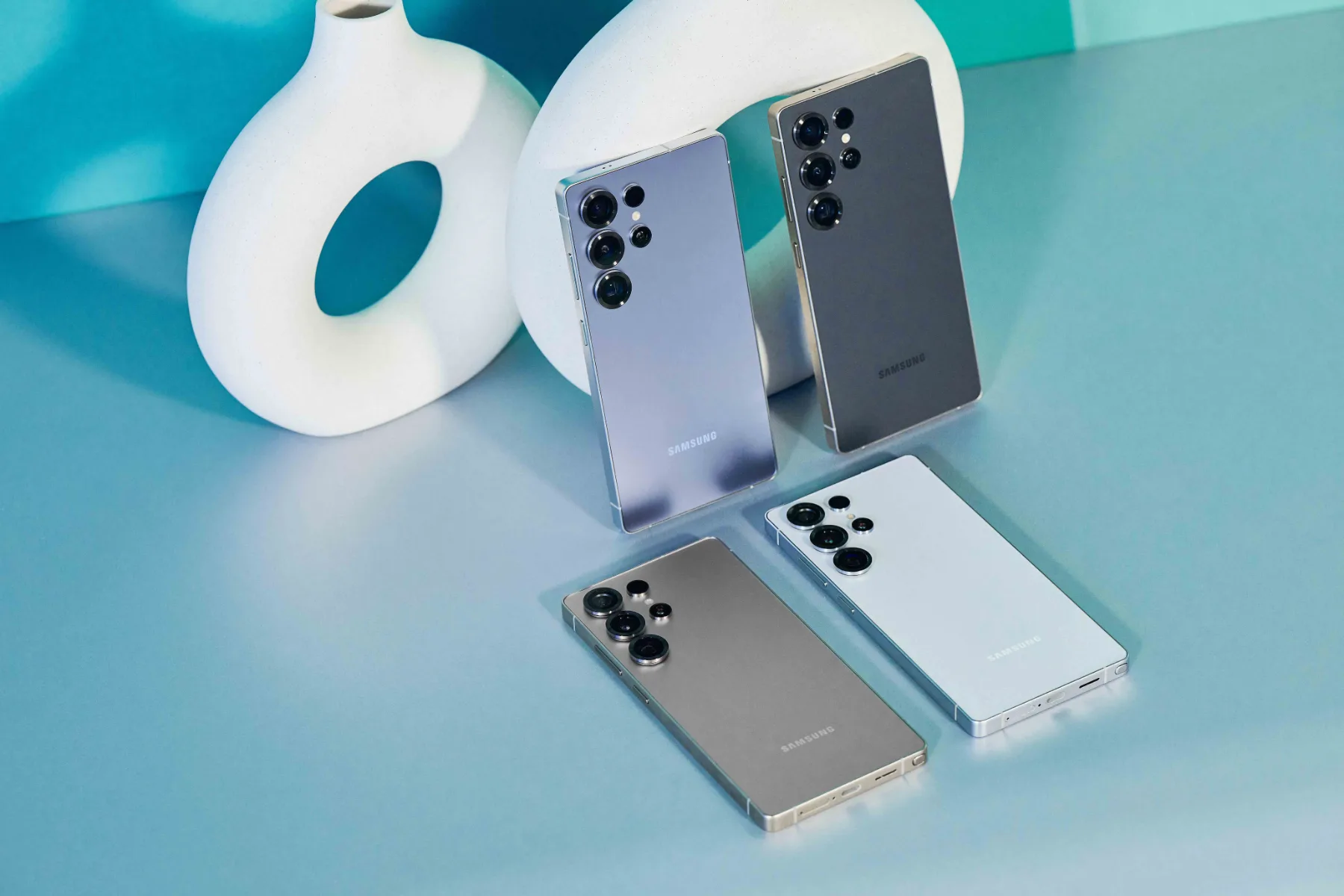 Serija Galaxy S25: Evolucija brez revolucije – s poudarkom na AI