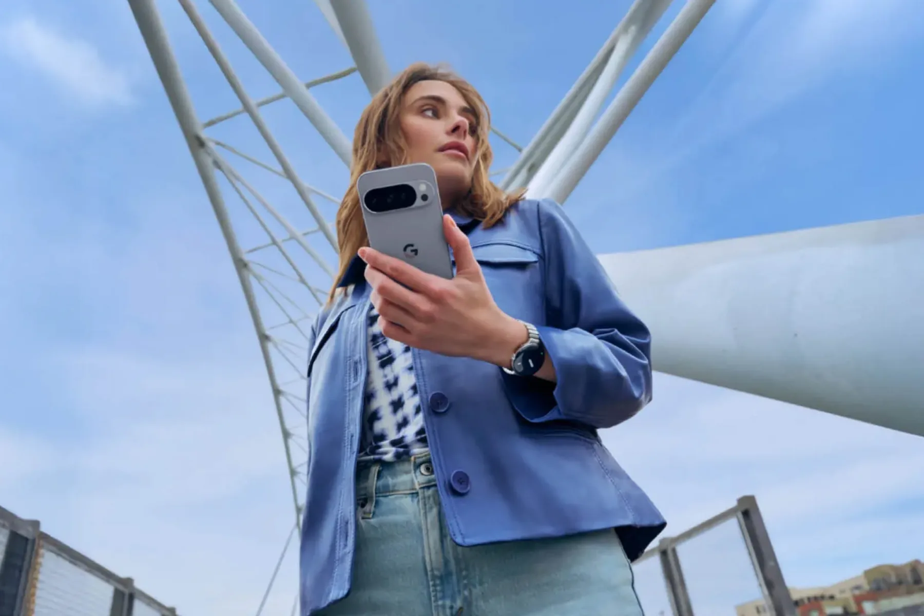 Serija Google Pixel 10: Ko strojno srce bije v ritmu umetne inteligence