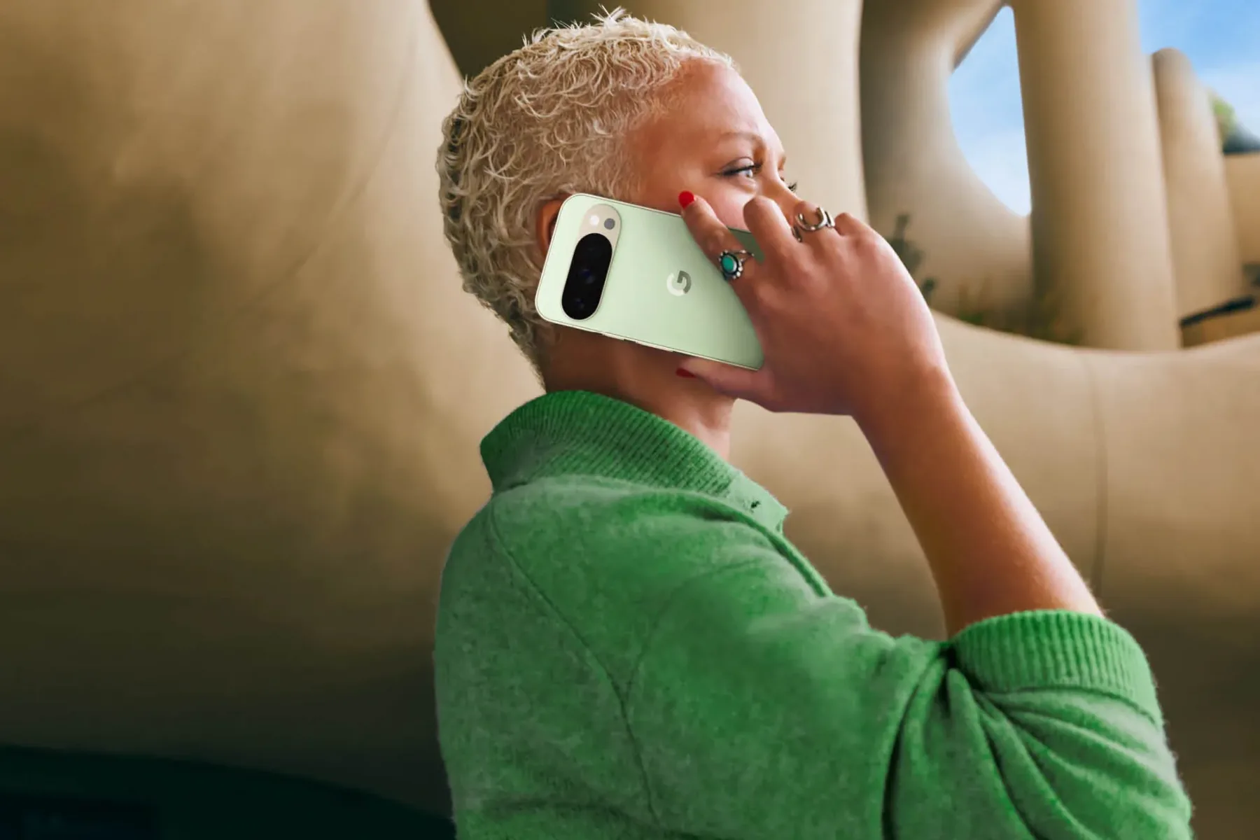 Serija Google Pixel 10: Ko strojno srce bije v ritmu umetne inteligence