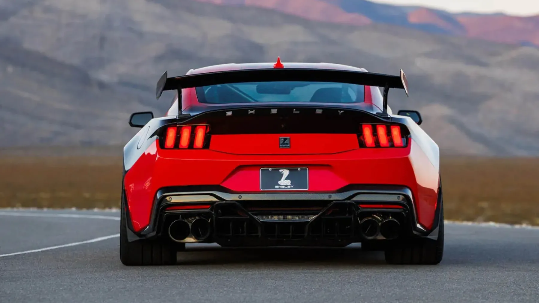 Shelby Super Snake‑R (2026): Dark Horse z 850+ KM preseže Mustang GTD – in stane skoraj $100.000 manj