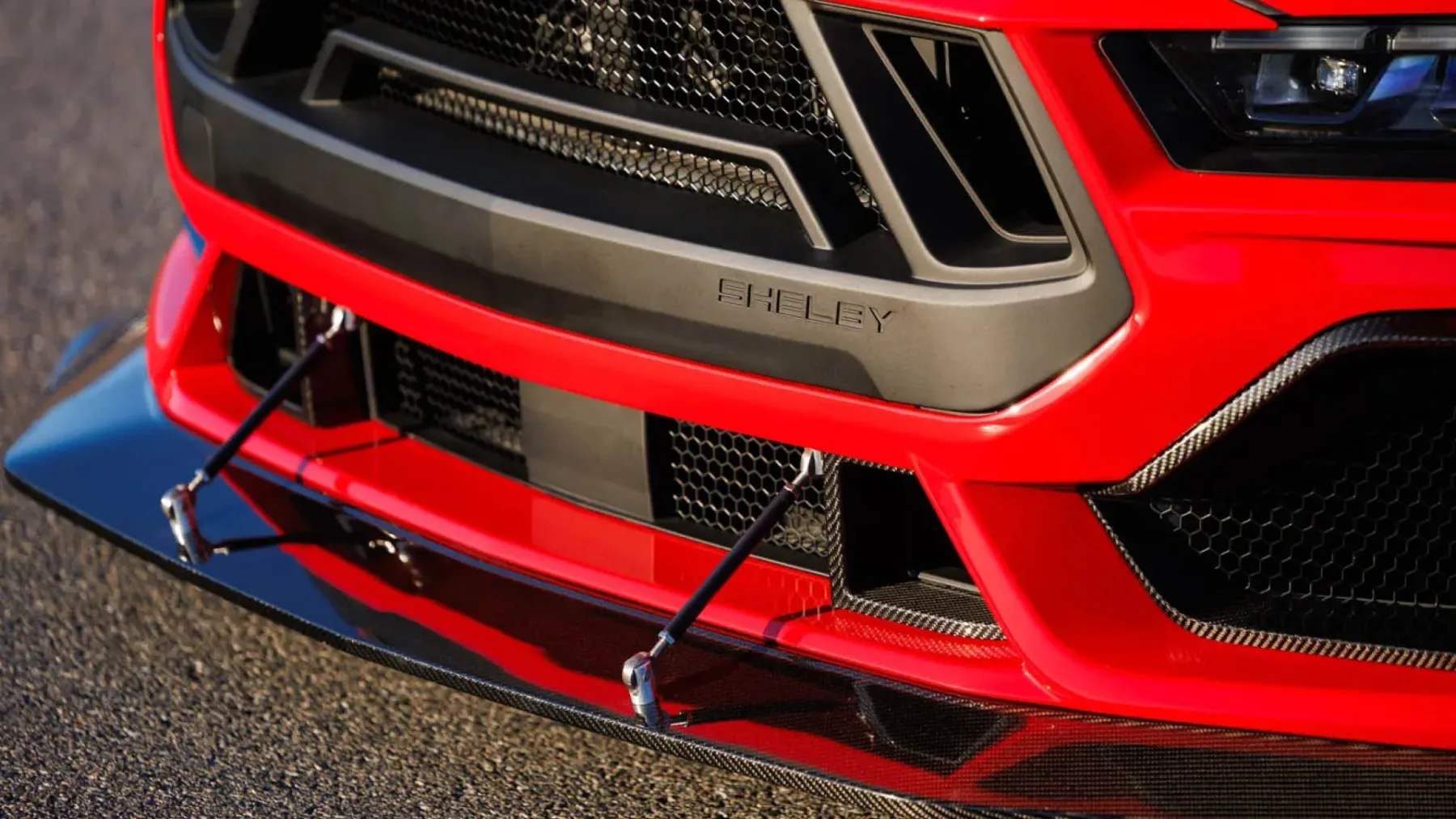 Shelby Super Snake‑R (2026): Dark Horse z 850+ KM preseže Mustang GTD – in stane skoraj $100.000 manj