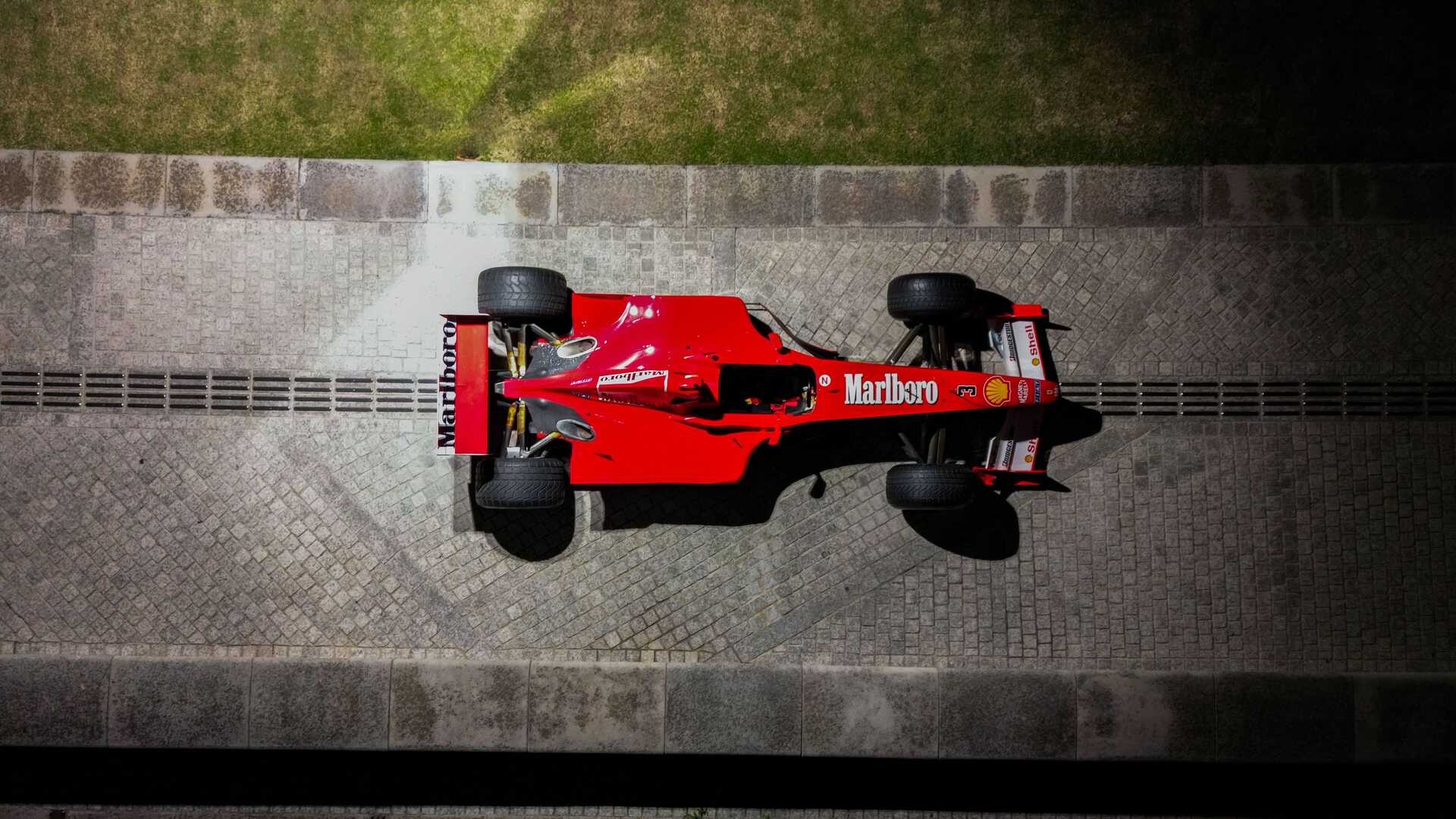 Shumacherjev zmagovalni Ferrari F1-2000: Poskočni konj, ki je oblikoval zgodovino formule ena