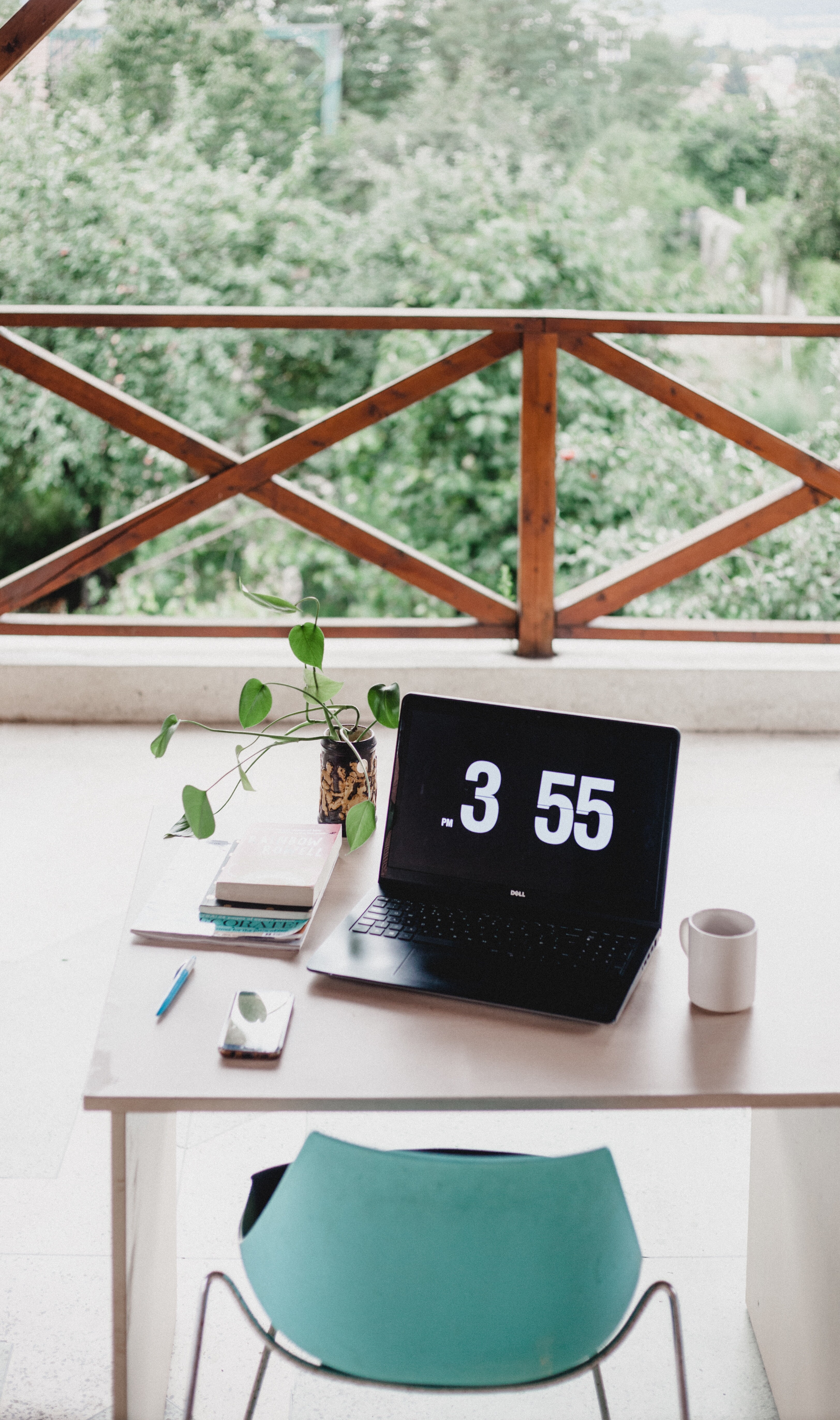 Si želiš postati digitalni nomad?! Tu je nekaj prednosti dela na daljavo, pa tudi slabosti