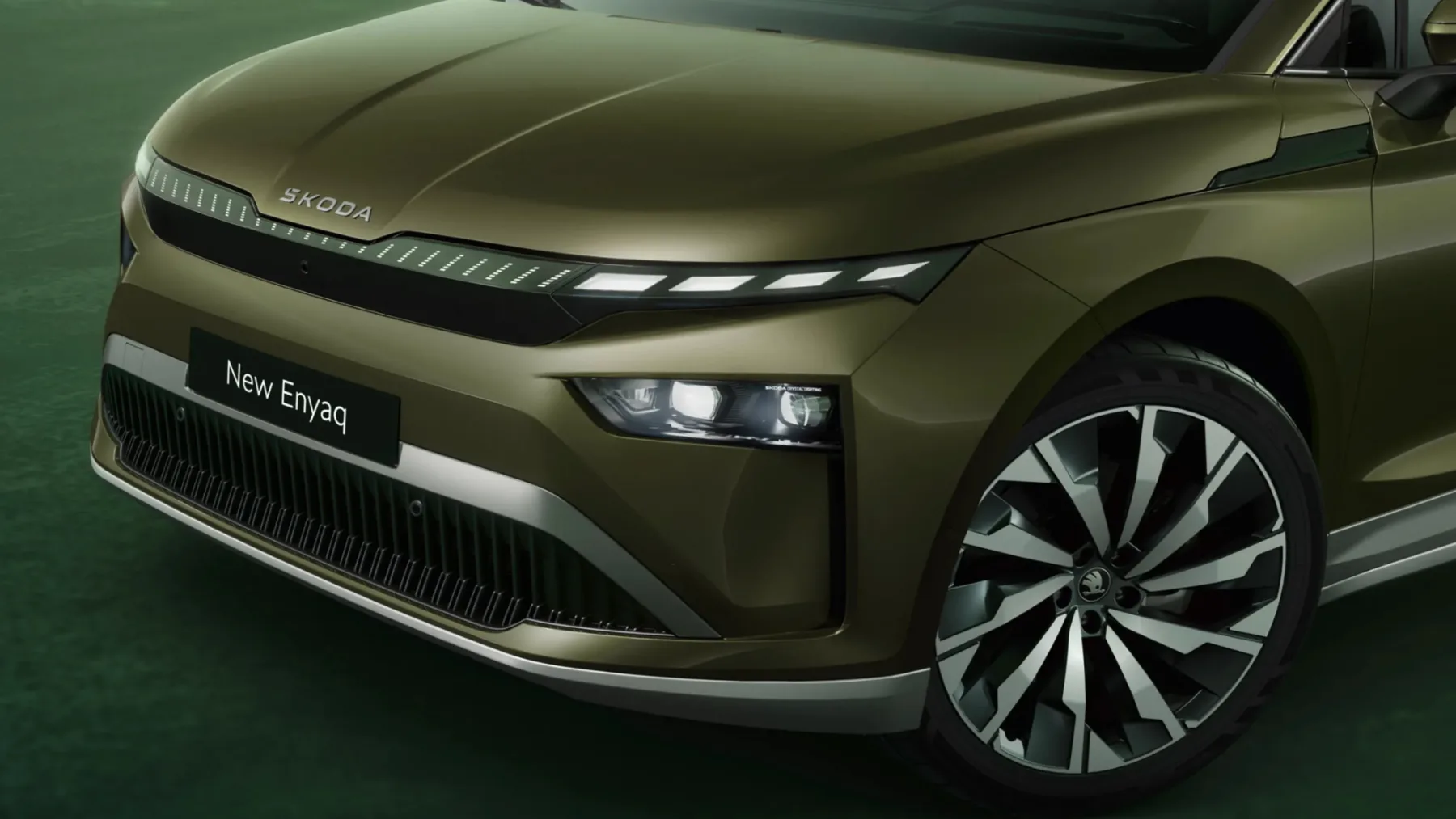 Škoda Enyaq 2025: facelift, ki prinaša več kot le lepši pogled – če verjameš!