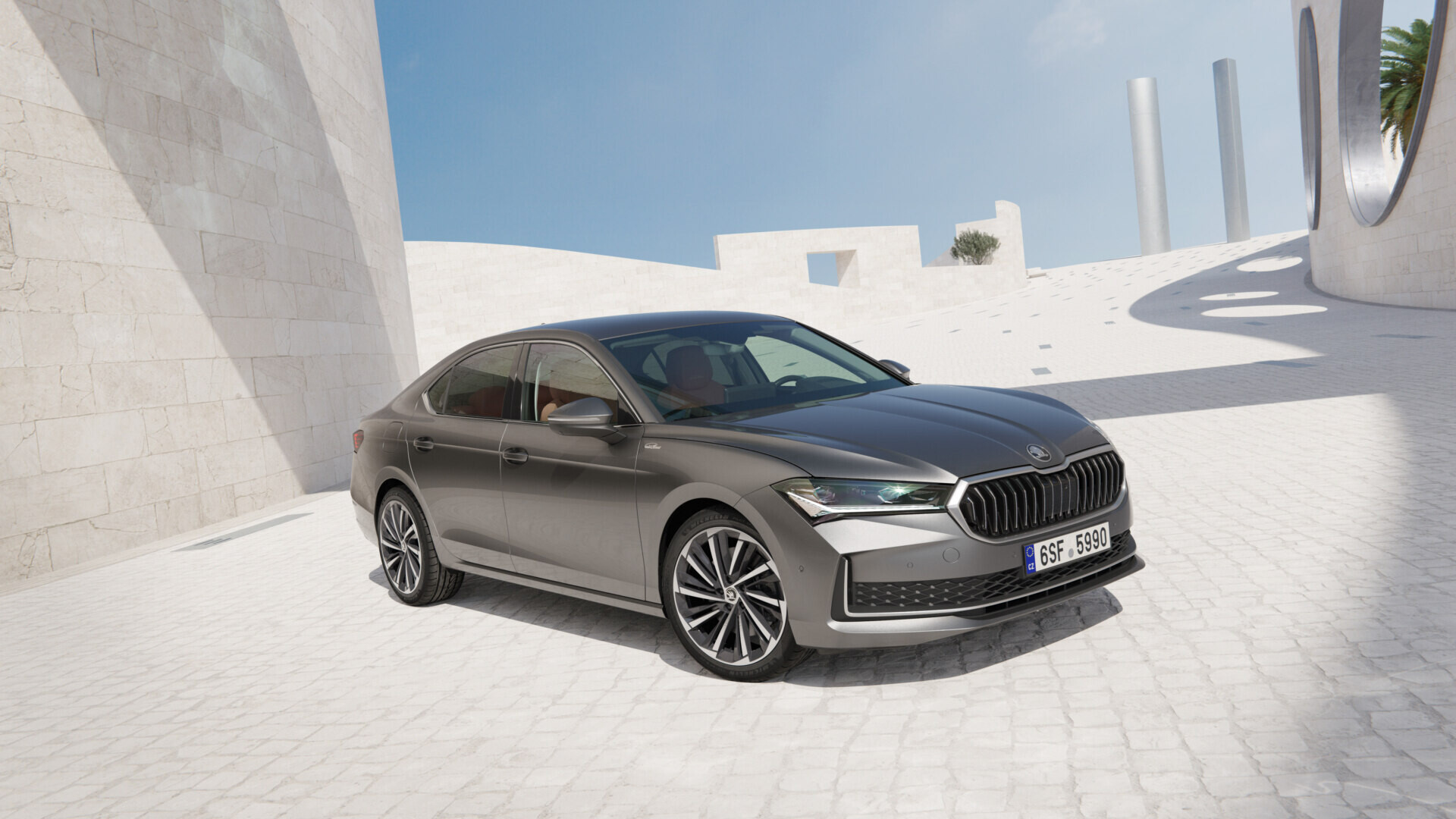 Škoda Superb 2024: tradicija s pogledom v prihodnost
