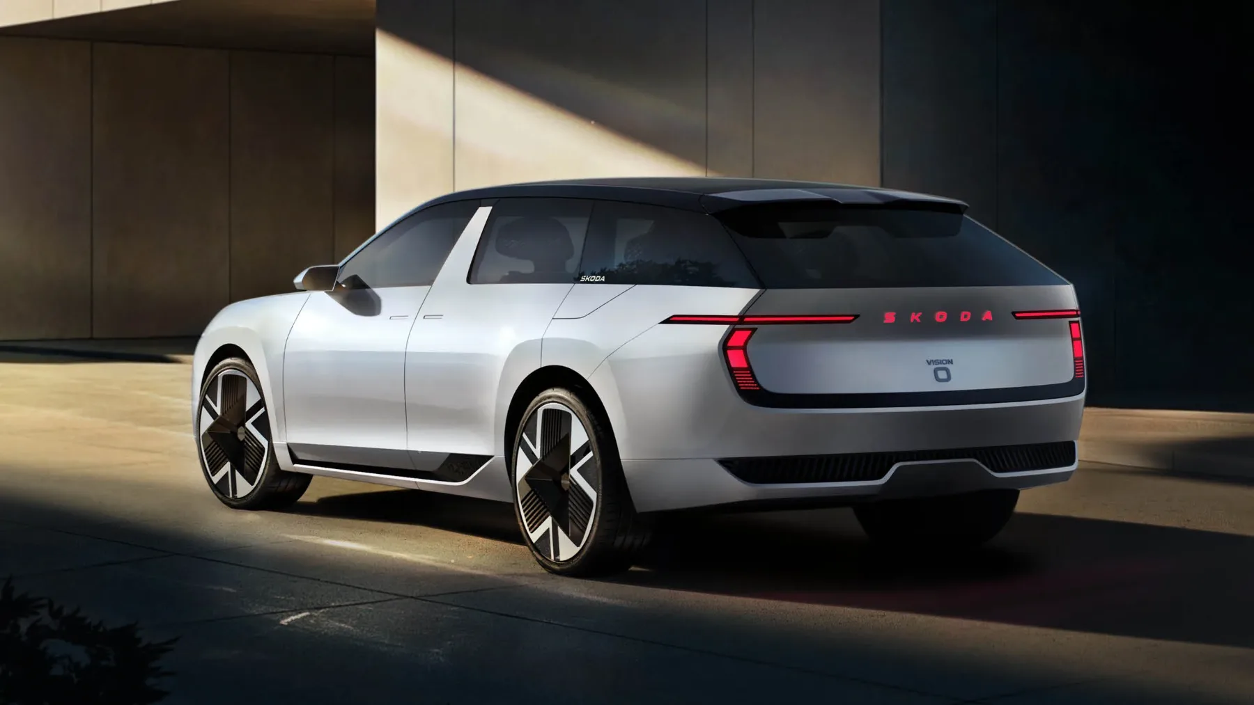 Škoda Vision O: Električni karavan, ki ima vgrajen hladilnik in AI pomočnico