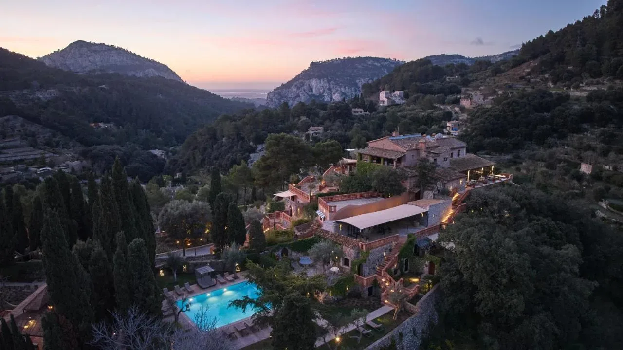 Skrivnostni biser Mallorce: Luksuzni hotel Valldemossa v čudoviti španski vasi