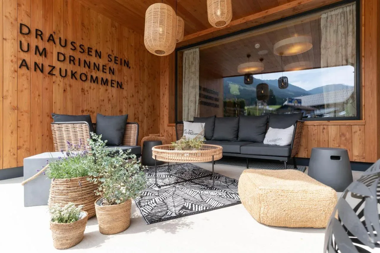 Smučarski raj in vrhunski apartmaji: Odkrijte Hotel WEIDEN v čarobnem Schladmingu!