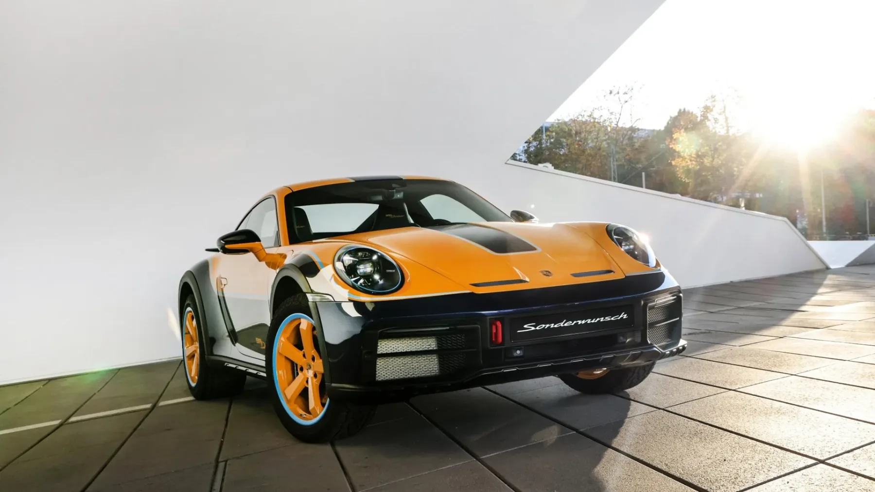 Sonderwunsch 911 Dakar – Zadnji ples reli ikone v treh barvah