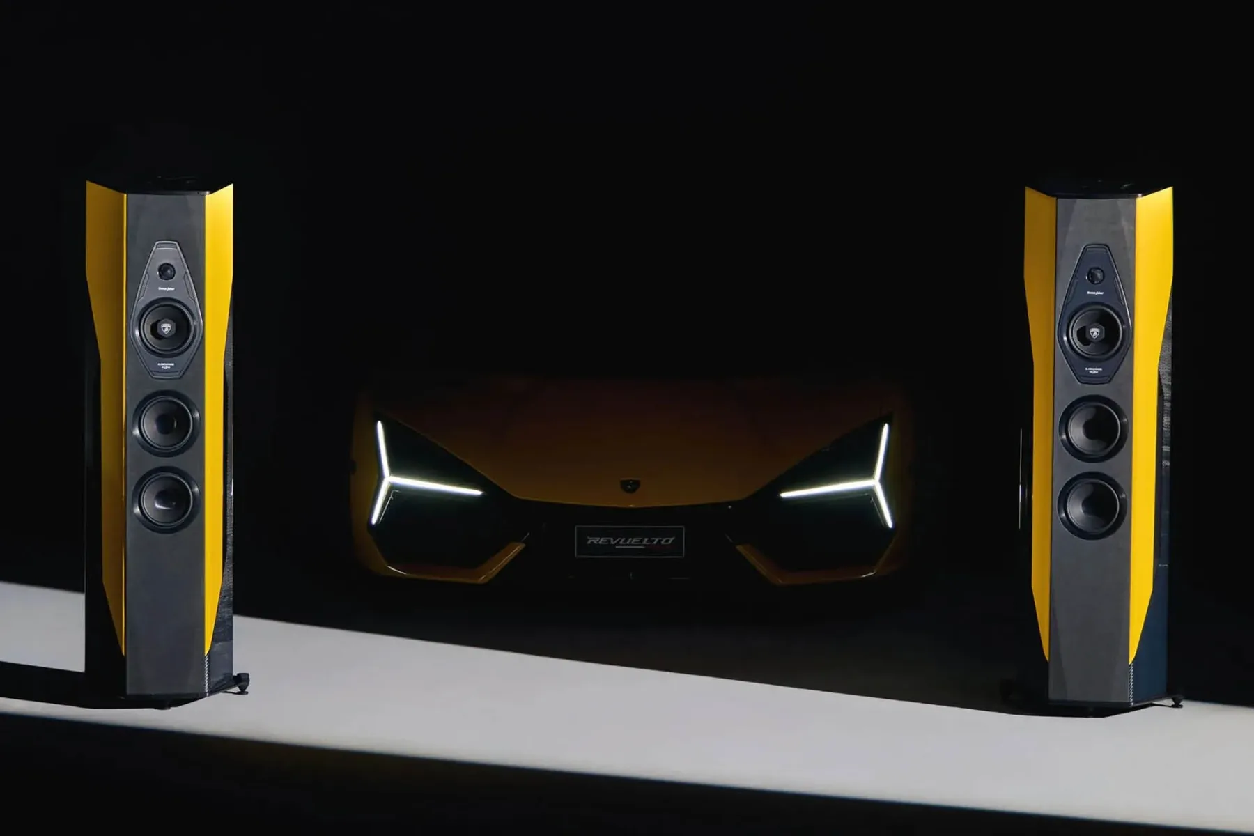Sonus faber × Lamborghini Il Cremonese Ex3me: zvočniki, ki parkirajo supersporta v dnevni sobi