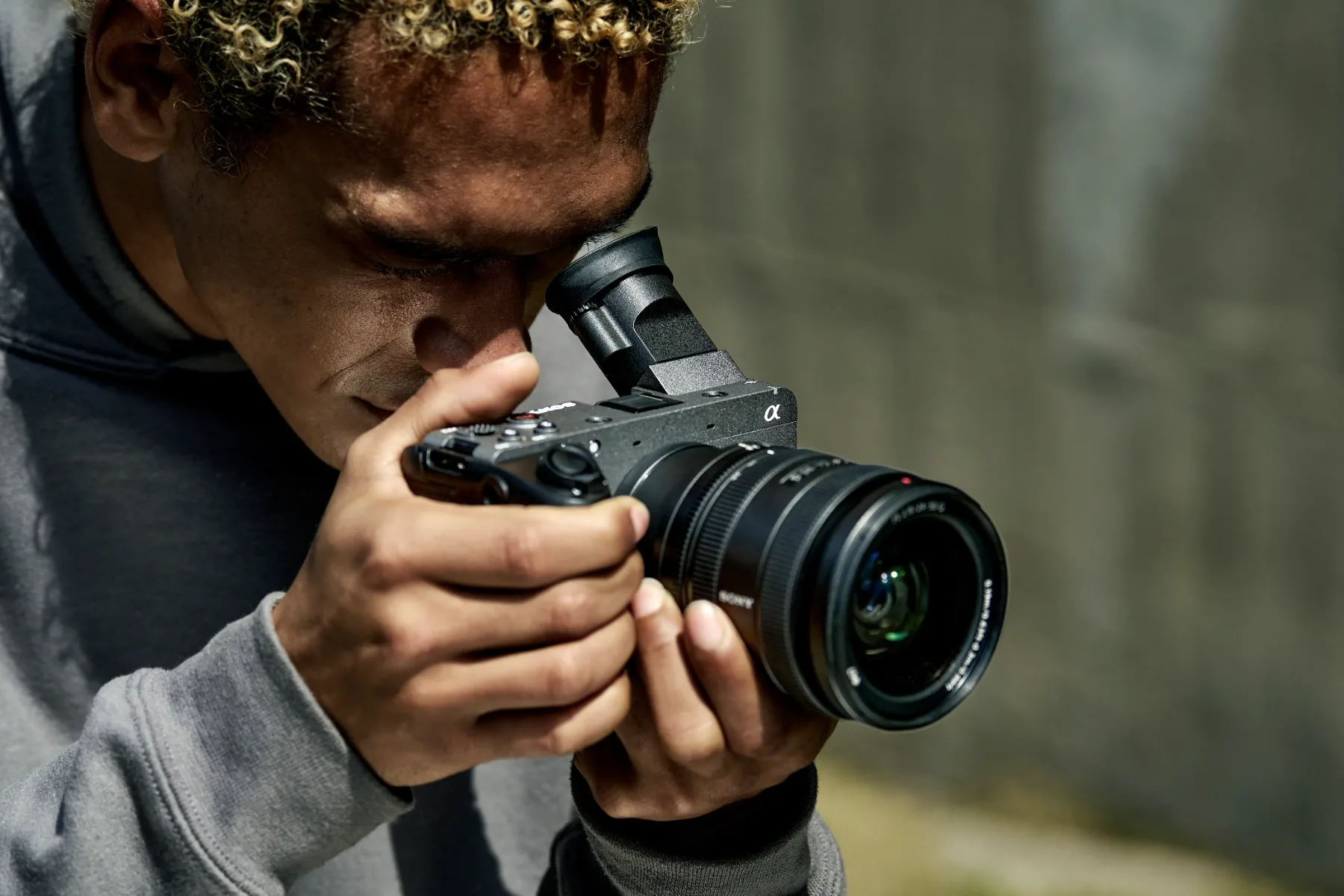 Sony FX2: Kamera za filmske boheme, ki ne marajo kompromisov in pametnih telefonov