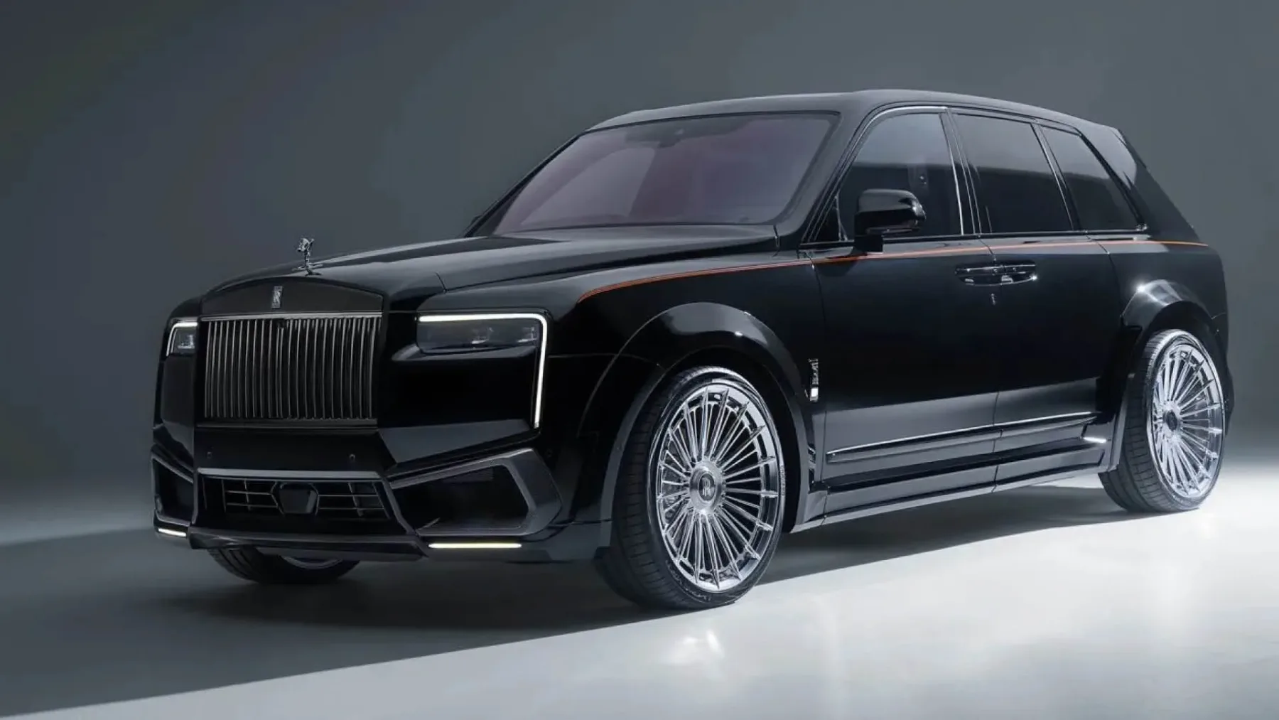 SPOFEC Rolls‑Royce Cullinan Series II Overdose: 707 hp in +12 cm širine na 24‑palčnih platiščih