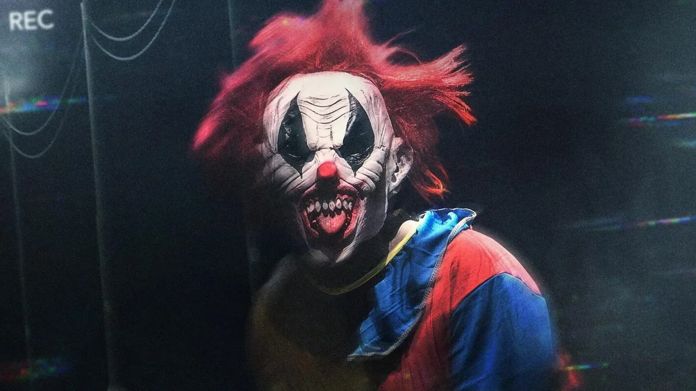 Strašljivi klovni so spet med nami: Dokumentarec »Clown Panic« raziskuje nočno moro, ki je bila resnična