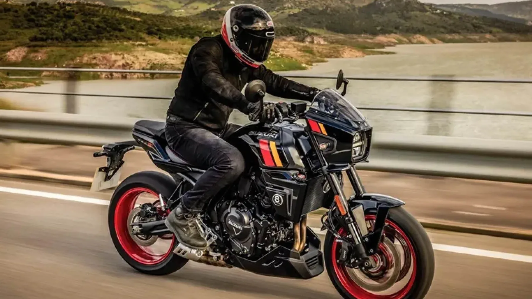 Suzuki GSX-8TT (2026): retro raketa, ki jo poganja 776-kubični dvojček in vrti brke nostalgiji