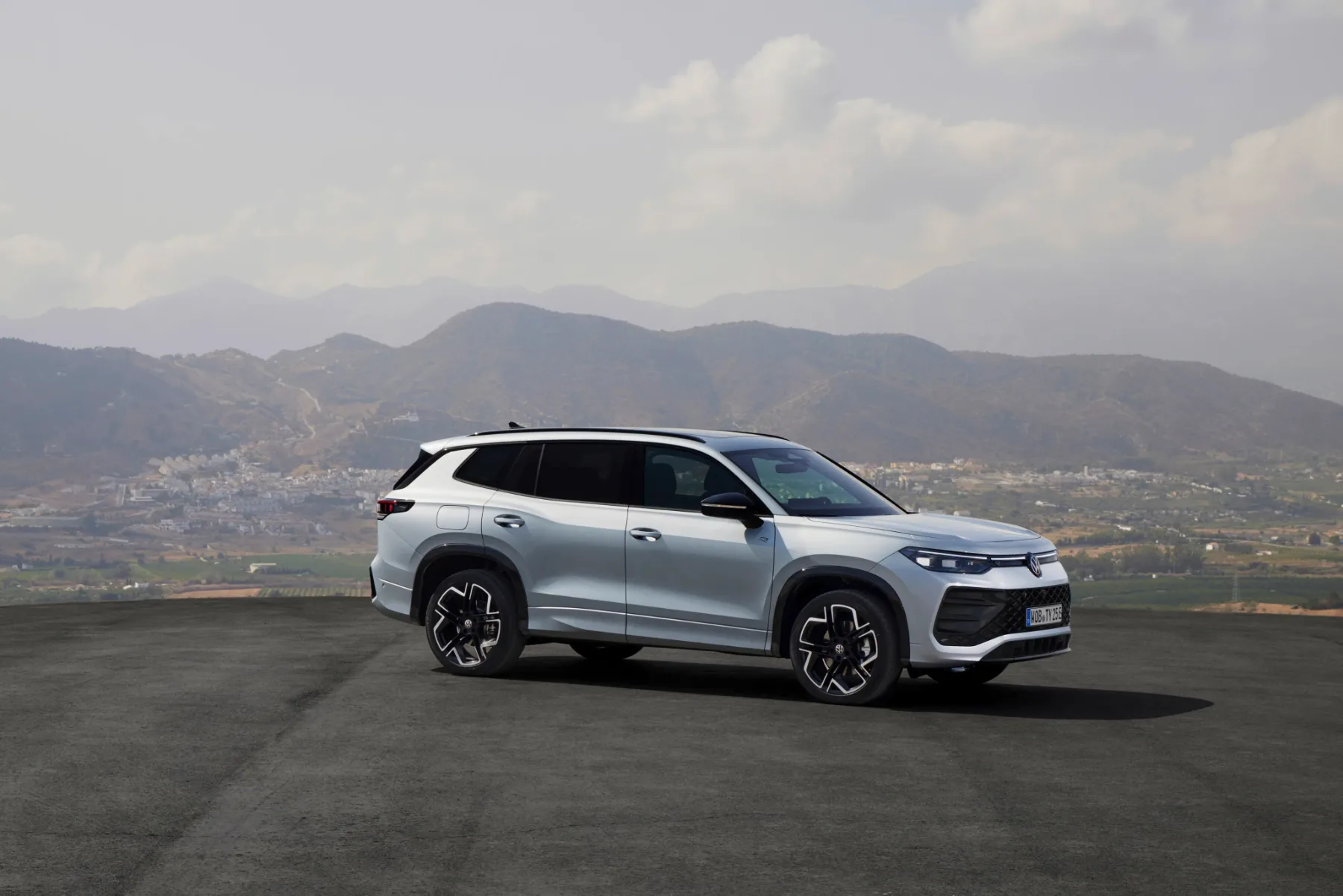 Svetovna premiera novega Volkswagen Tayrona: Volkswagnov Tayron je vsestranski SUV z do sedmimi sedeži