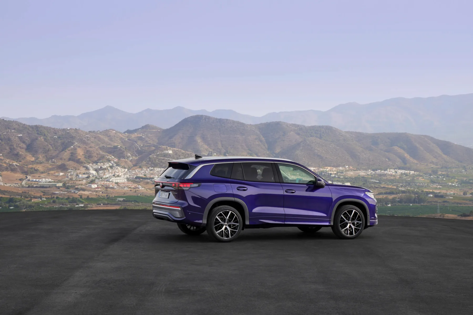 Svetovna premiera novega Volkswagen Tayrona: Volkswagnov Tayron je vsestranski SUV z do sedmimi sedeži