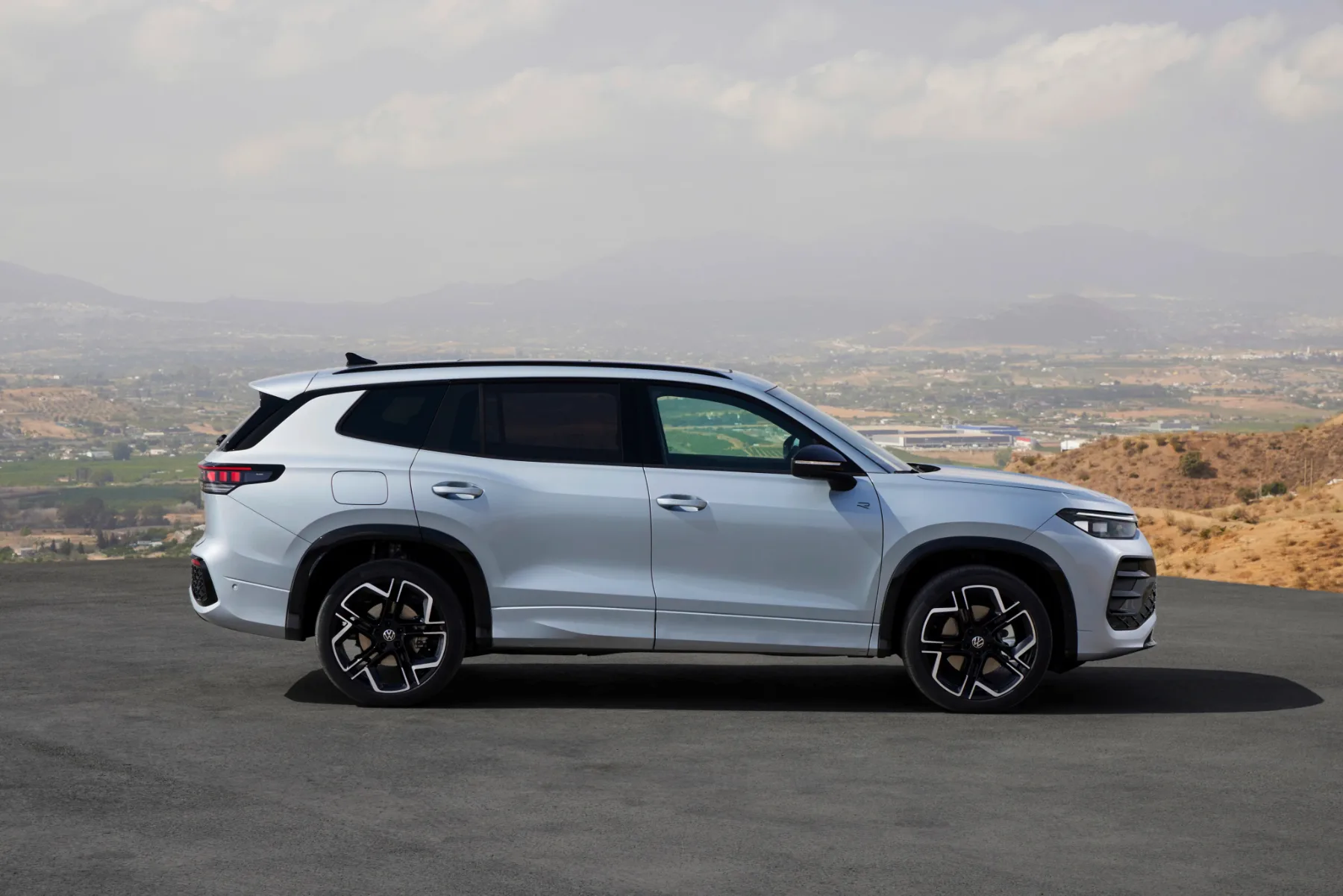 Svetovna premiera novega Volkswagen Tayrona: Volkswagnov Tayron je vsestranski SUV z do sedmimi sedeži