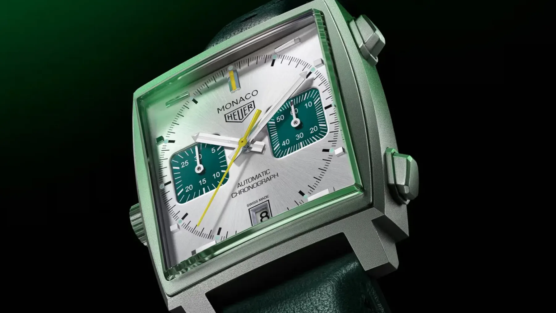TAG Heuer širi svojo serijo Monaco z dirkaško zelenim kronografom Monaco Racing Green Chronograph