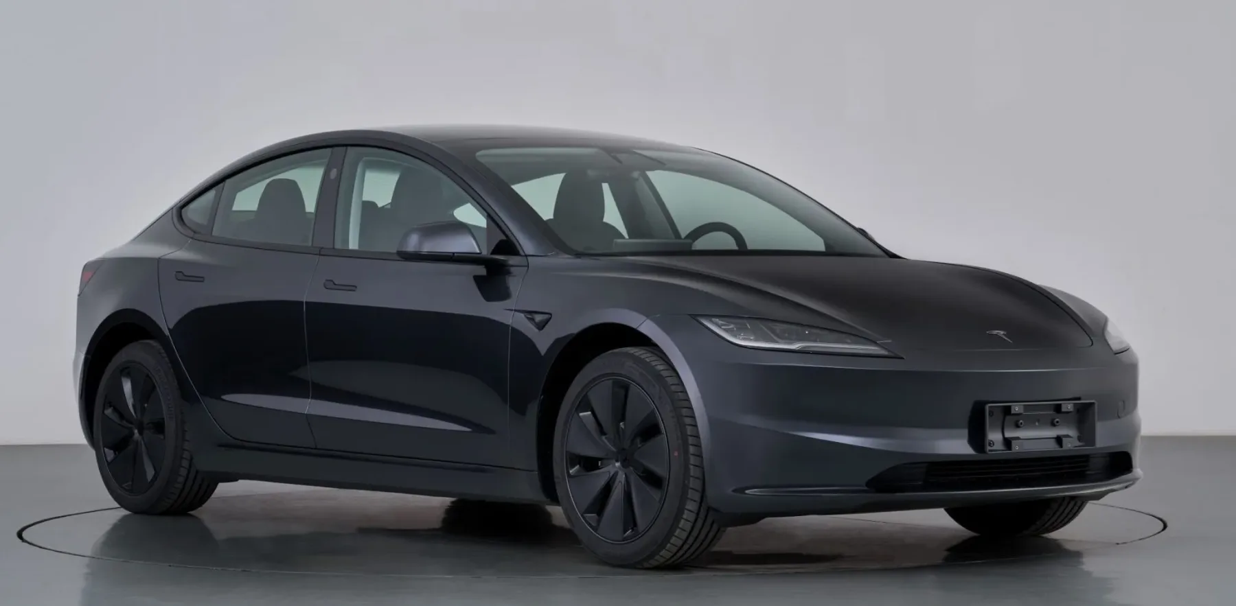 Tesla Model 3 Plus: Bo res kralj dosega ali le še ena govorica?