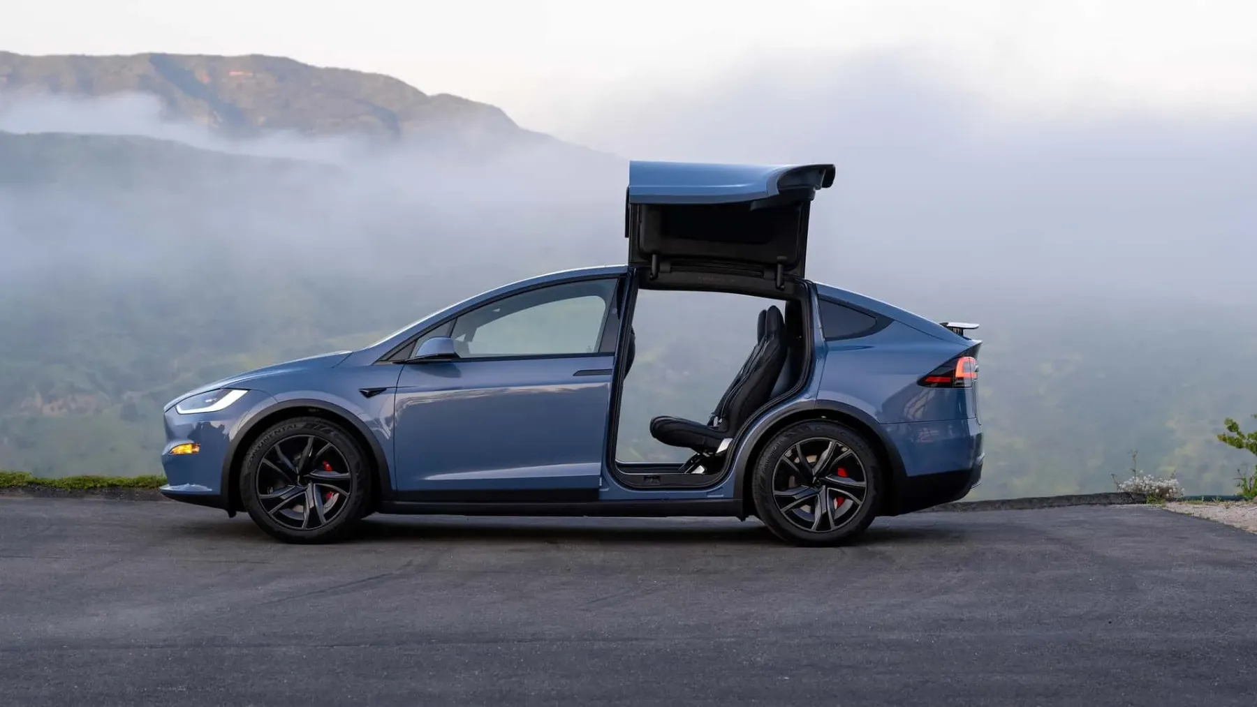 Tesla Model S in Model X: posodobitev 2025 po Teslino – veliko dima, malo elektrike