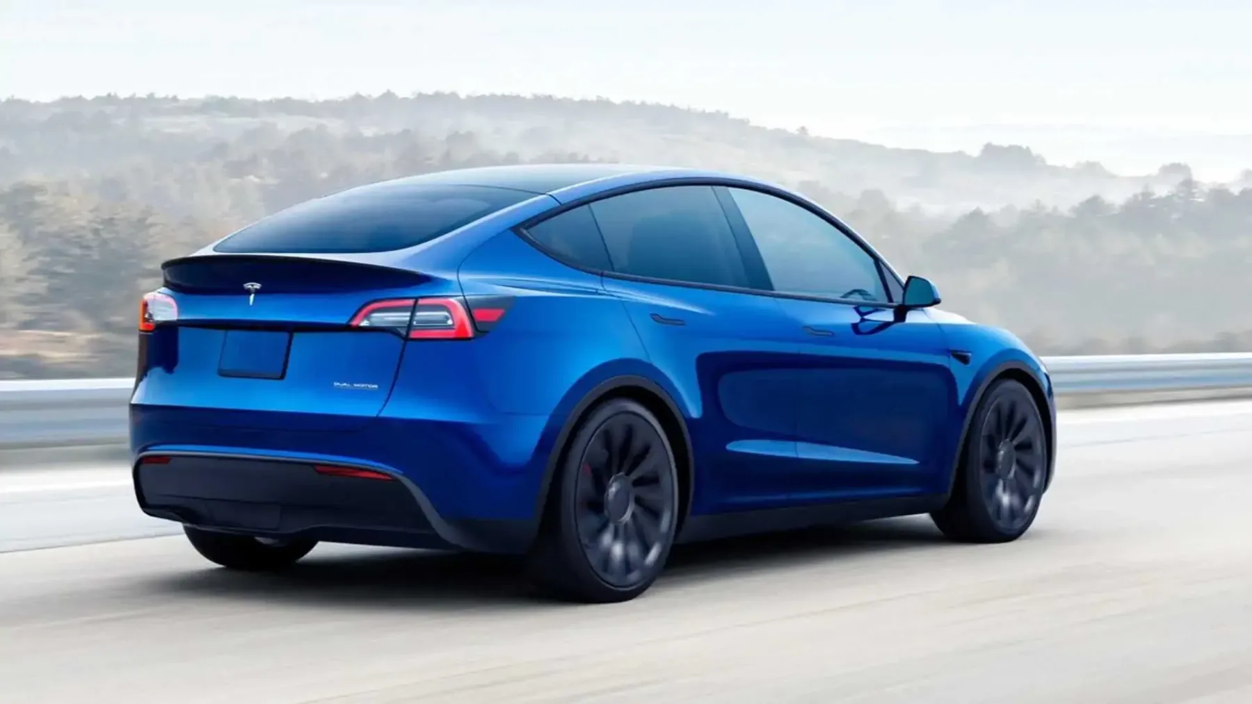 Tesla Model Y – brezplačno polnjenje za prvo leto! Najnovejša ponudba, ki privablja kupce v Evropi