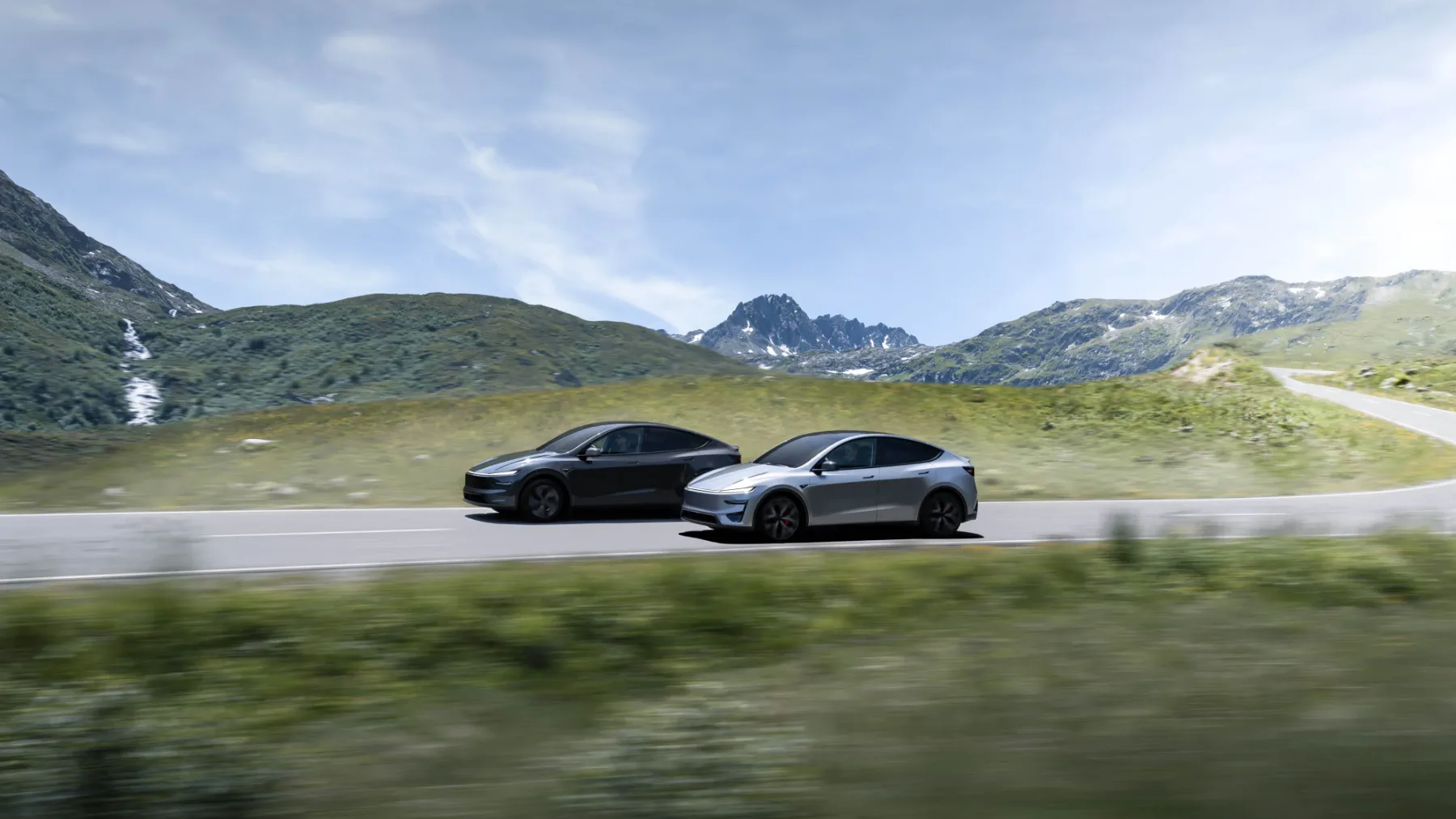 Tesla Model Y Performance (2025): najhitrejši družinski SUV je nazaj – 3,5 s do 100, prilagodljivo podvozje