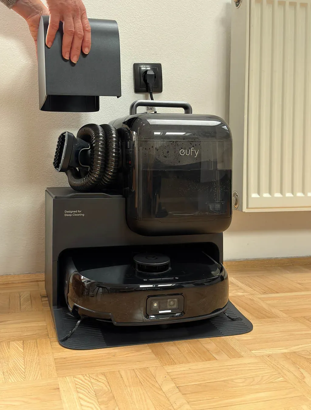 Test Eufy Omni E28: Robotski sesalnik, ki pomiva s čistim valjem in učinkovito odstranjuje madeže s preprog – slika 8