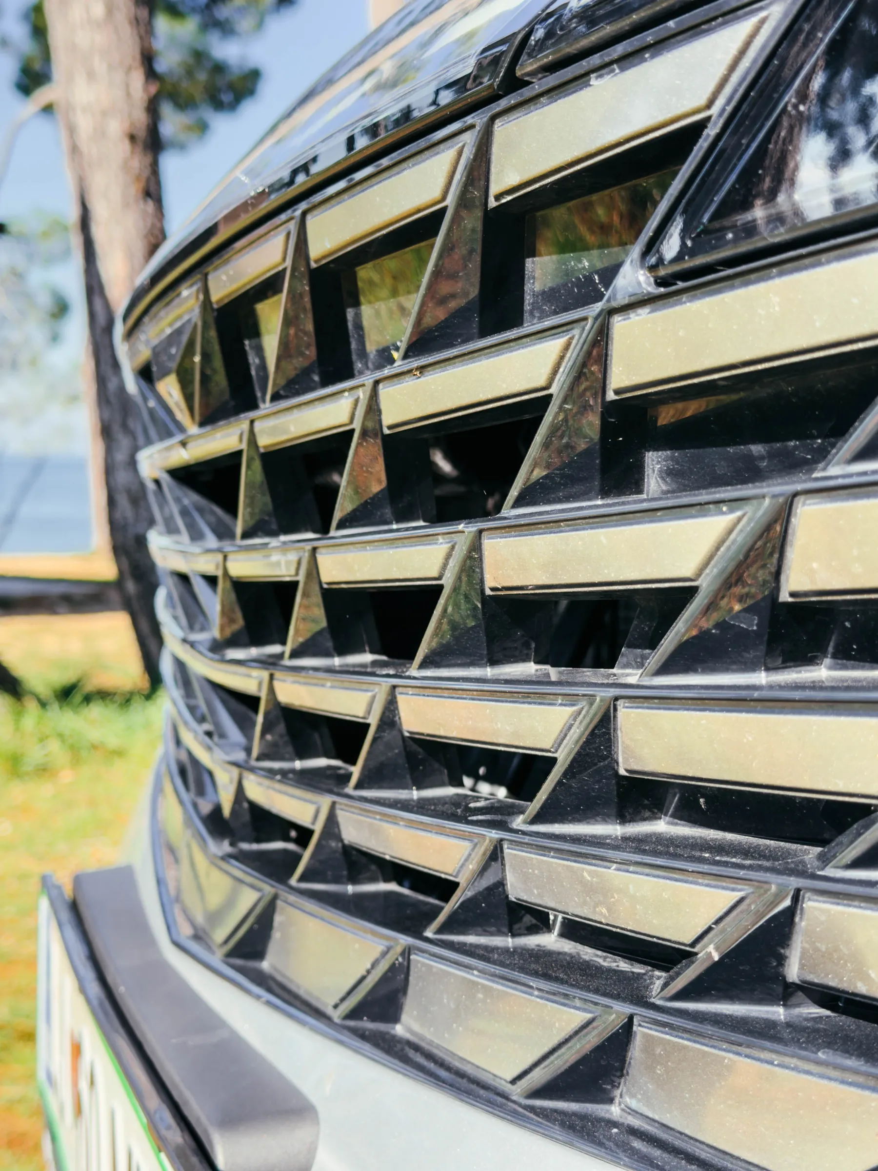 Test – Geely Starray 2.0T AWD GF+ 2025: Kitajski SUV, ki v razmerju cena-vrednost za denar premaga konkurenco
