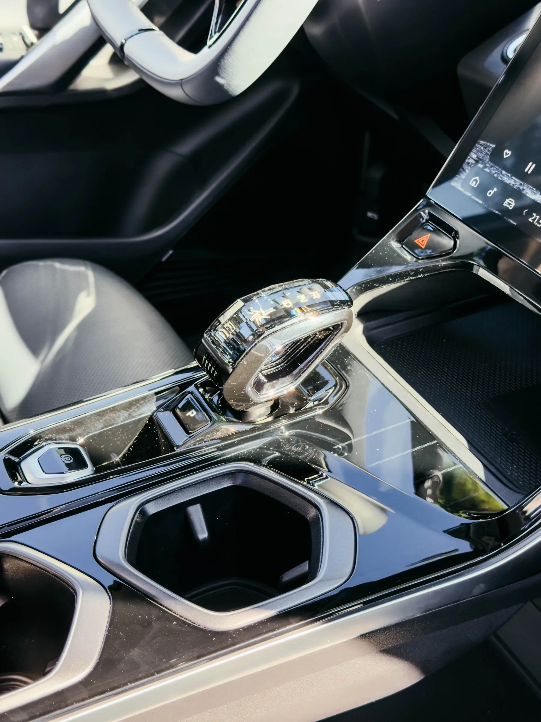 Test – Geely Starray 2.0T AWD GF+ 2025: Kitajski SUV, ki v razmerju cena-vrednost za denar premaga konkurenco