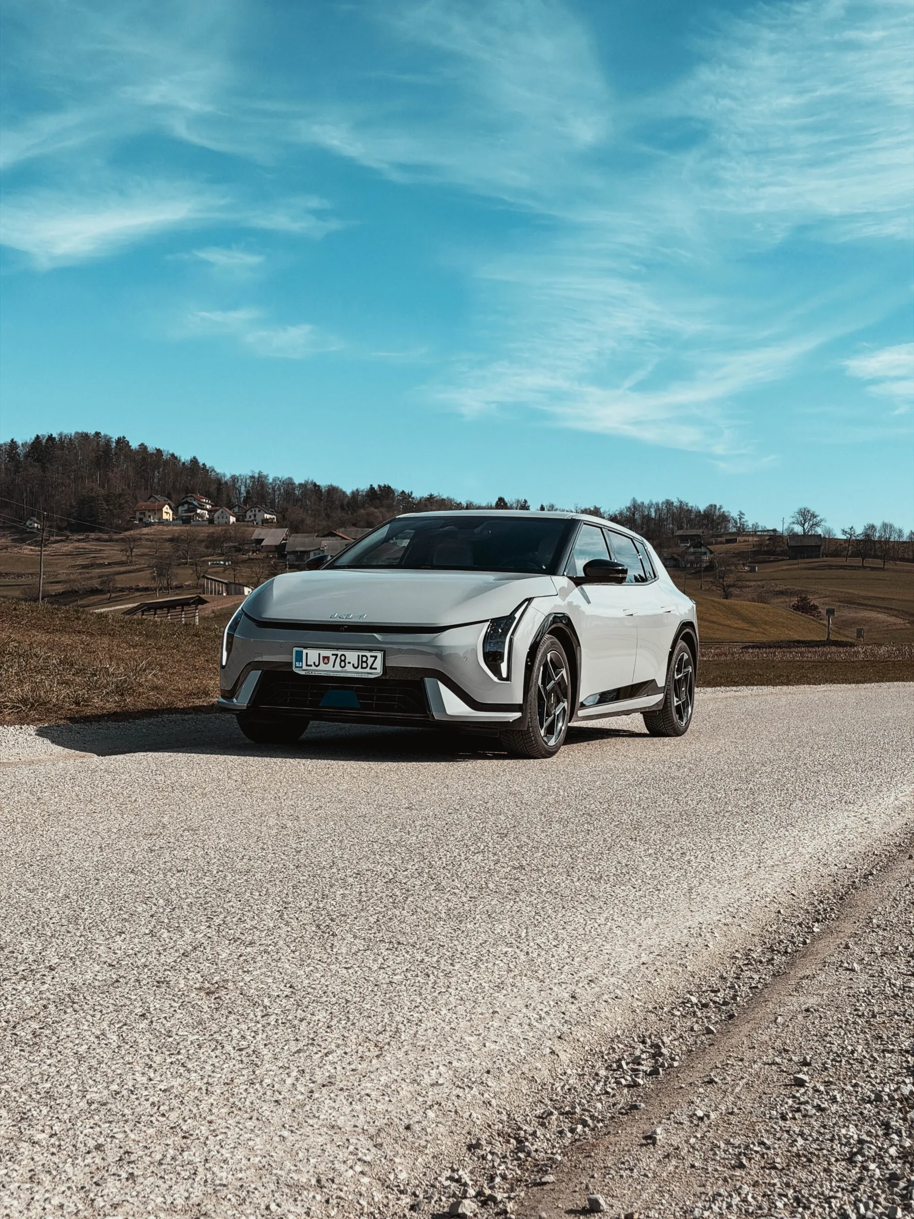Test Kia EV4 GT Line 2026: Drzen električni posebnež, ki nagrajuje potrpežljive