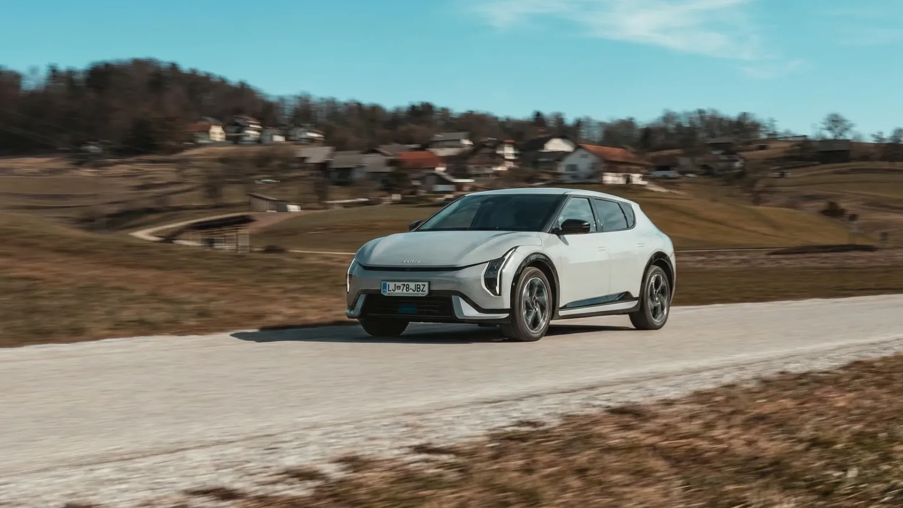 Test Kia EV4 GT Line 2026: Drzen električni posebnež, ki nagrajuje potrpežljive