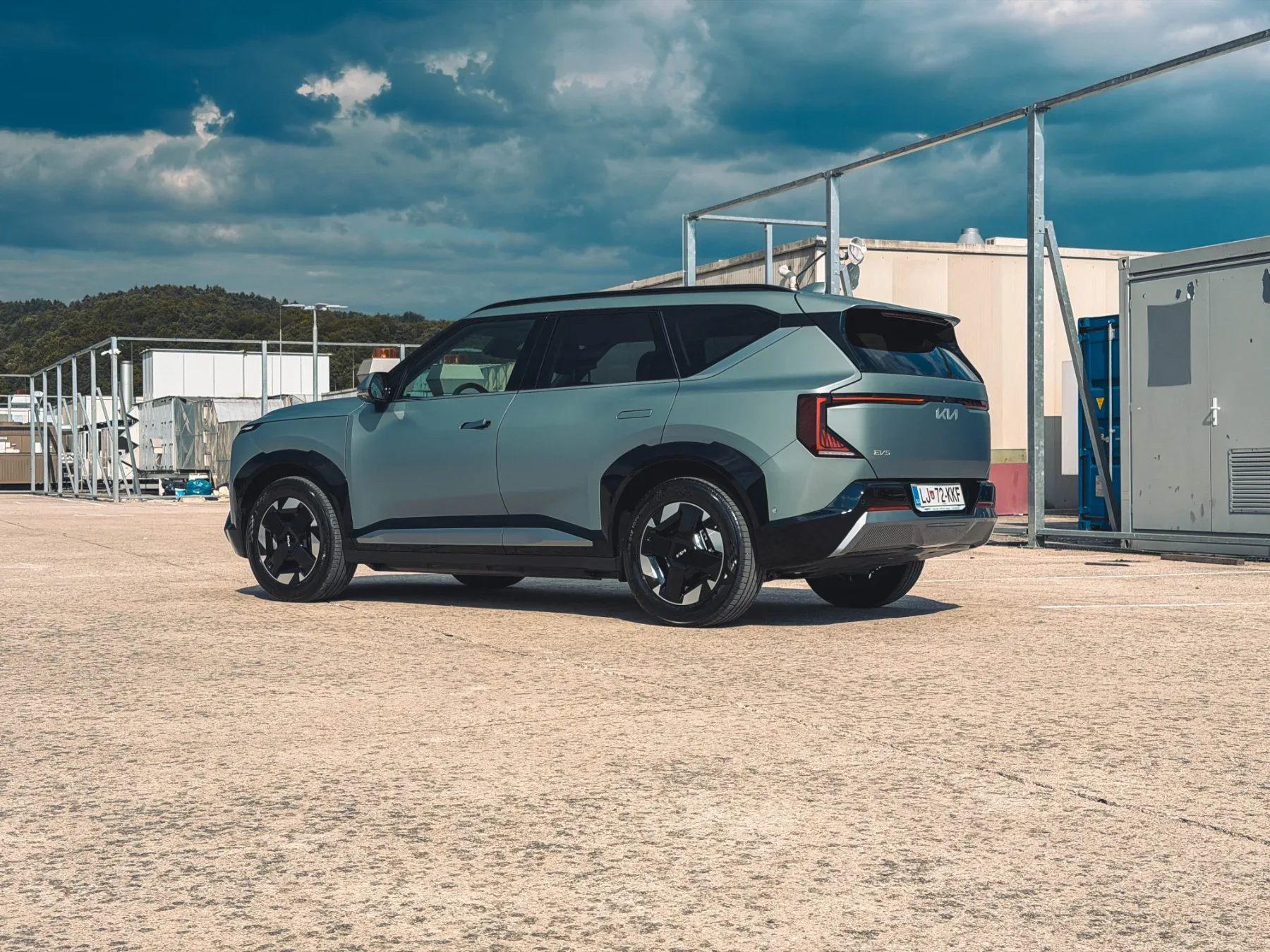 Test Kia EV5: družinski električni SUV z mat lakom, ki navduši sosesko