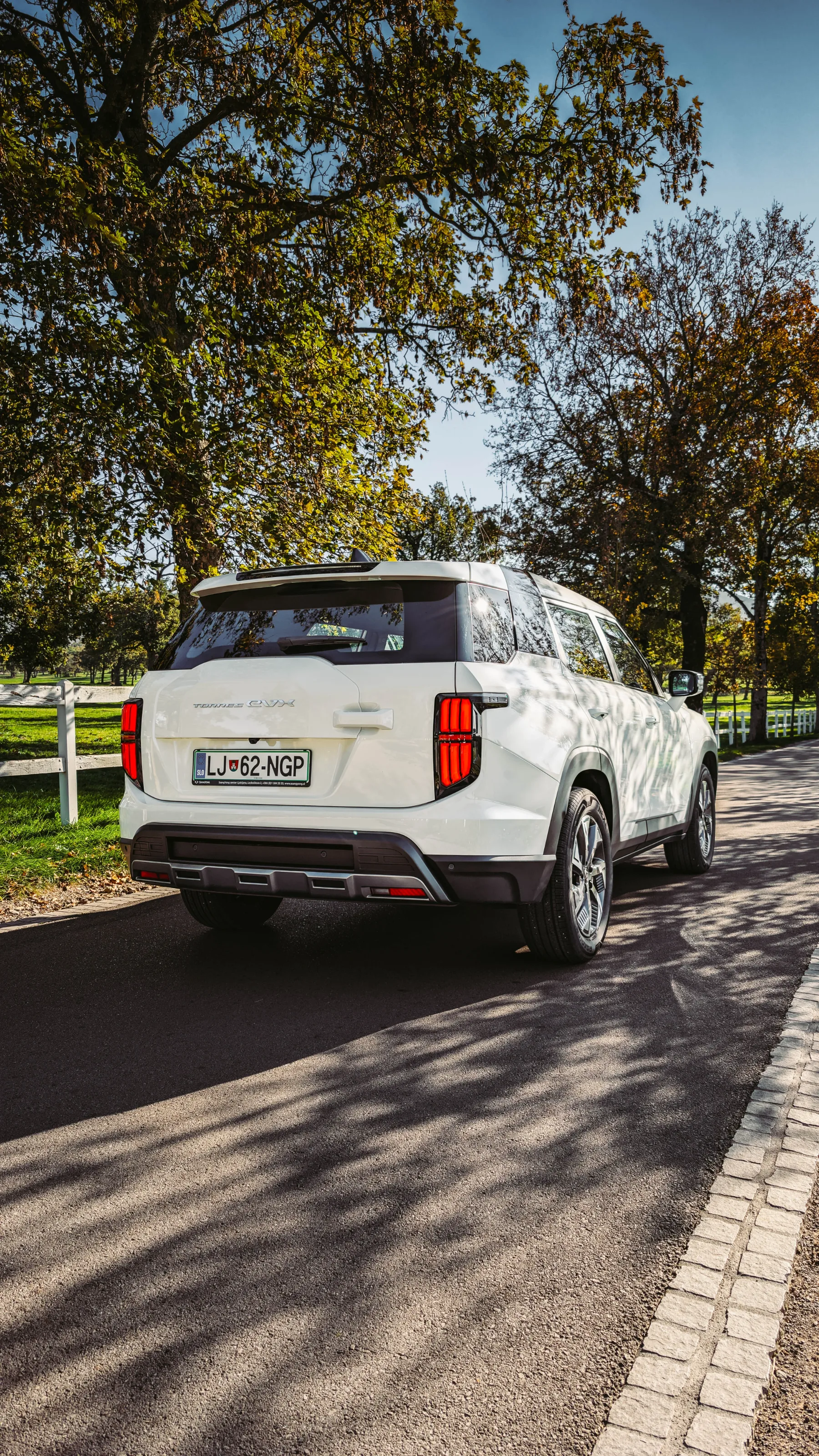 Test KMG Torres EVX 2024: Milijon razlogov za nakup pod 30 tisočaki
